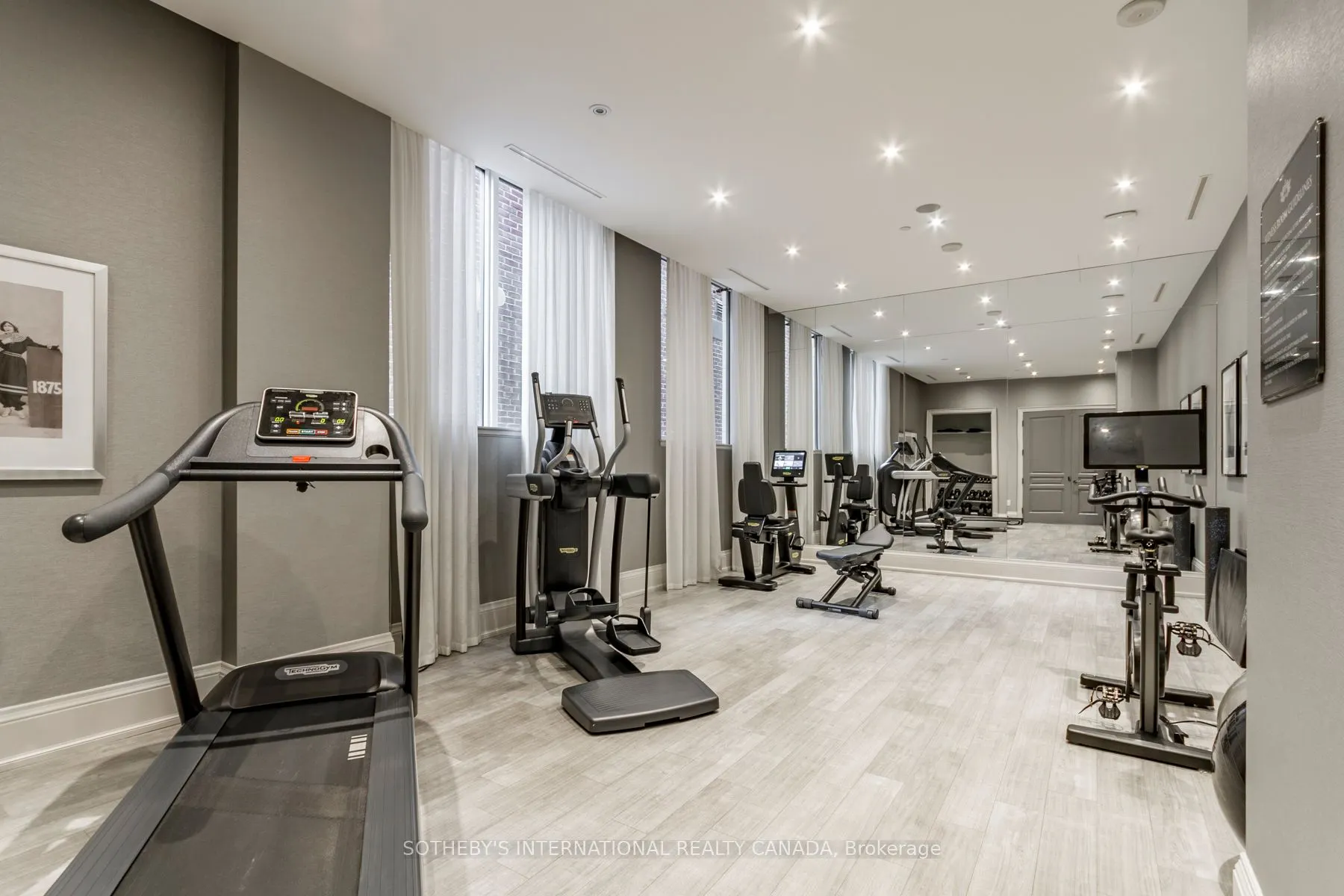 133 Hazelton Avenue, #601