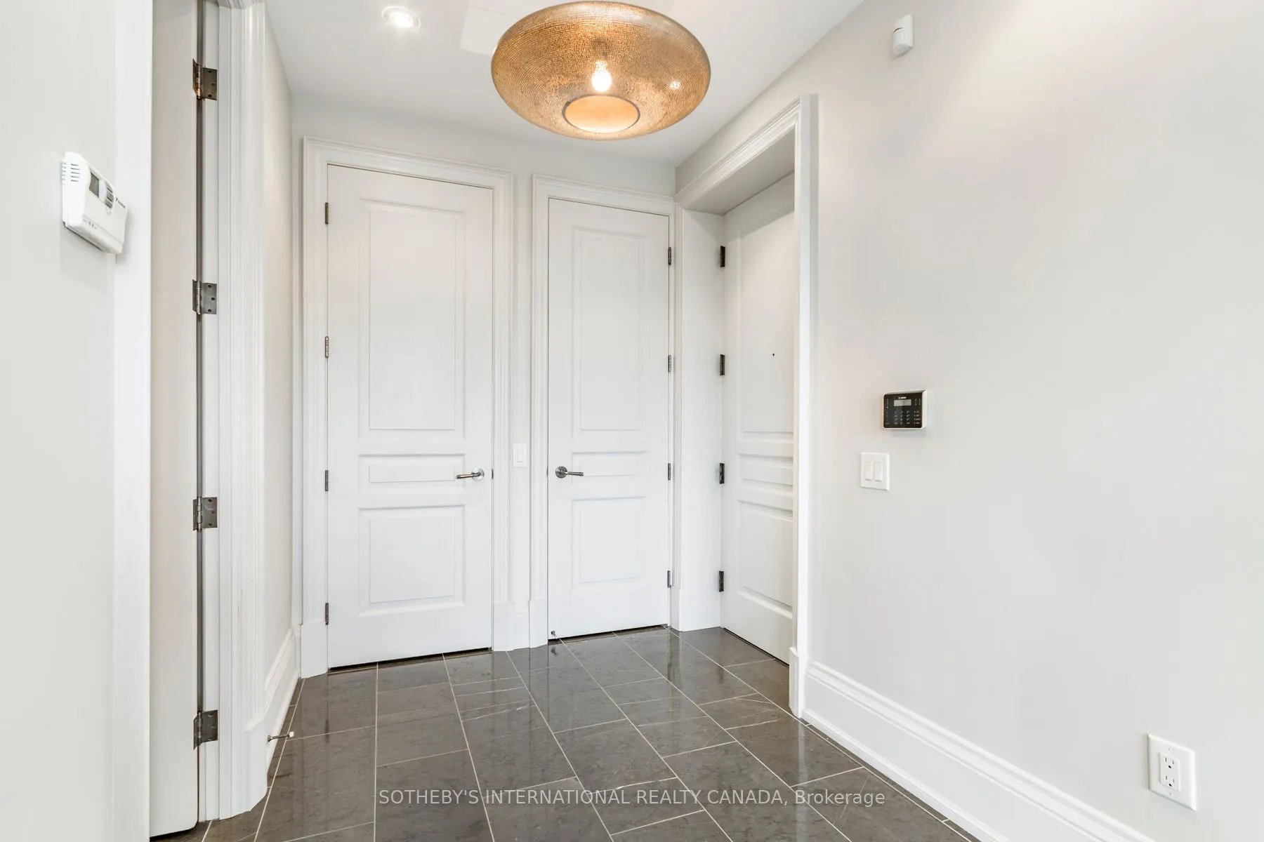133 Hazelton Avenue, #601