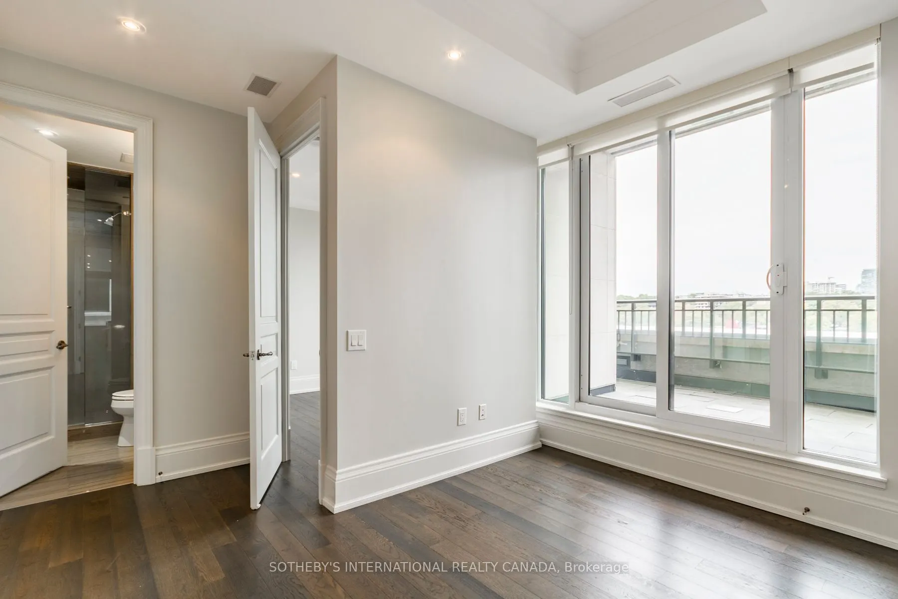 133 Hazelton Avenue, #601