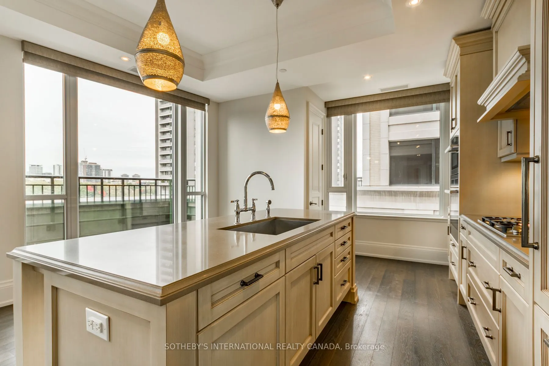 133 Hazelton Avenue, #601