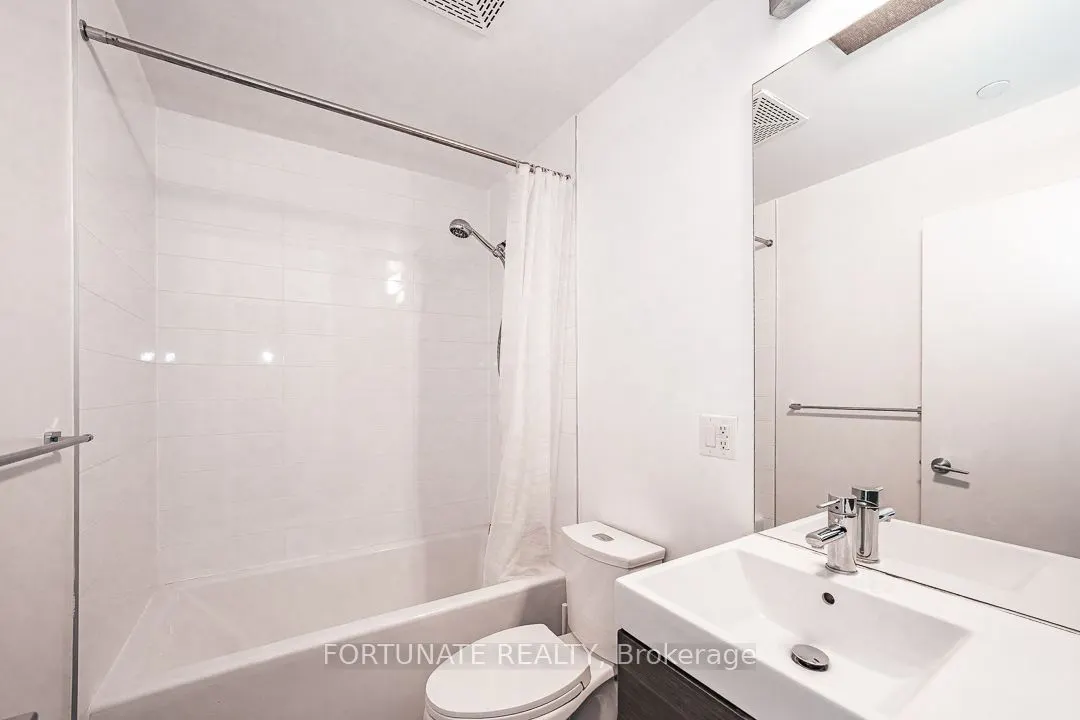 62 Forest Manor Road, #1606