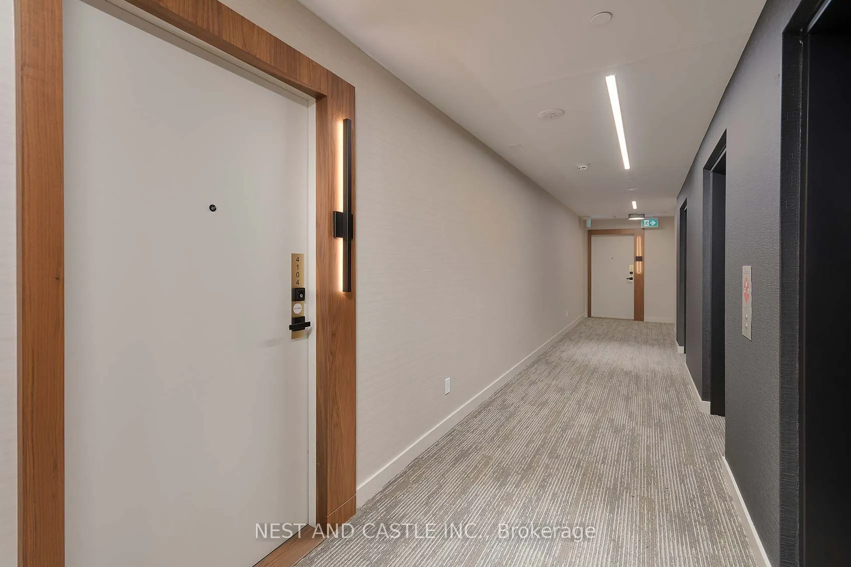327 King Street W, #4104