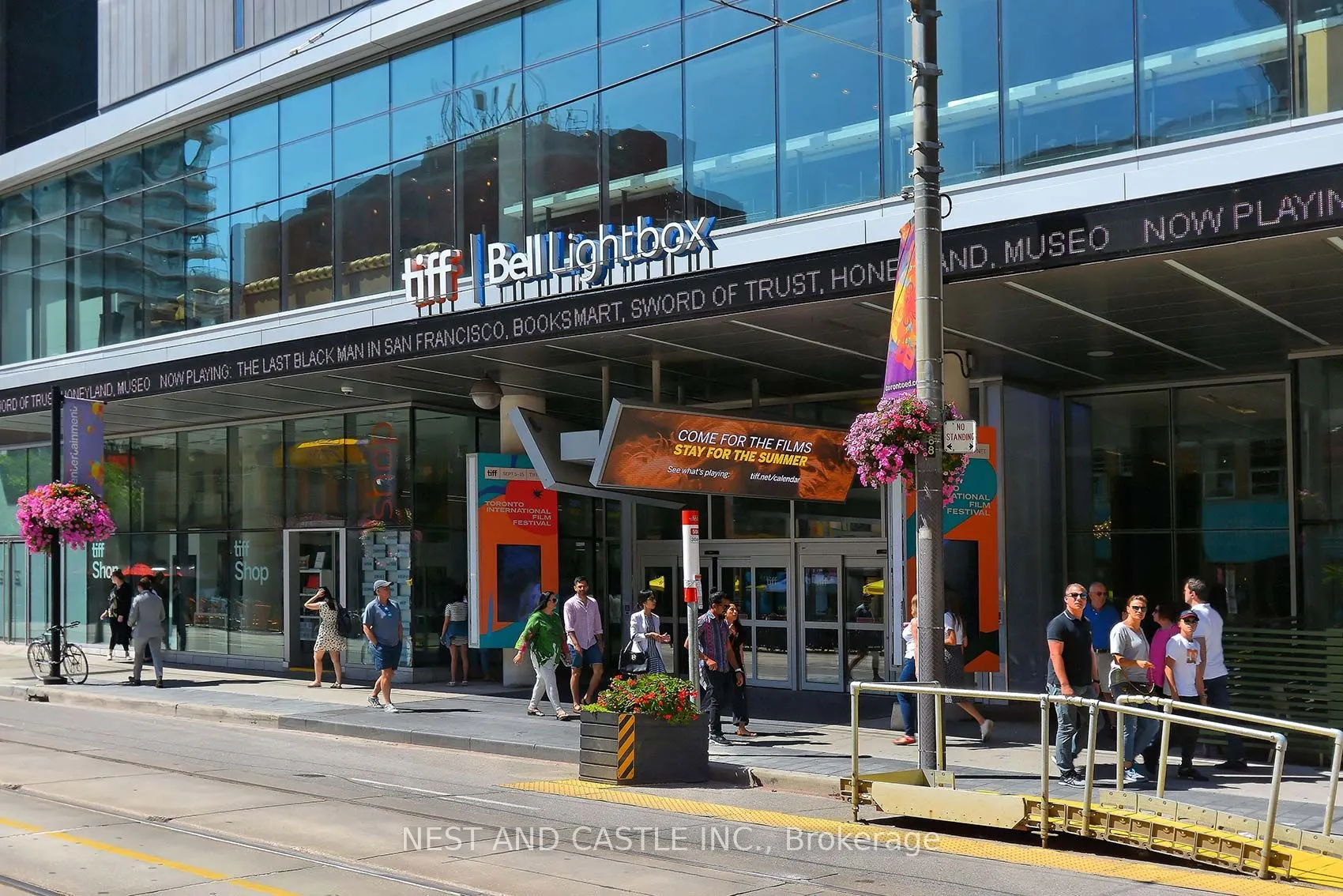 327 King Street W, #4104