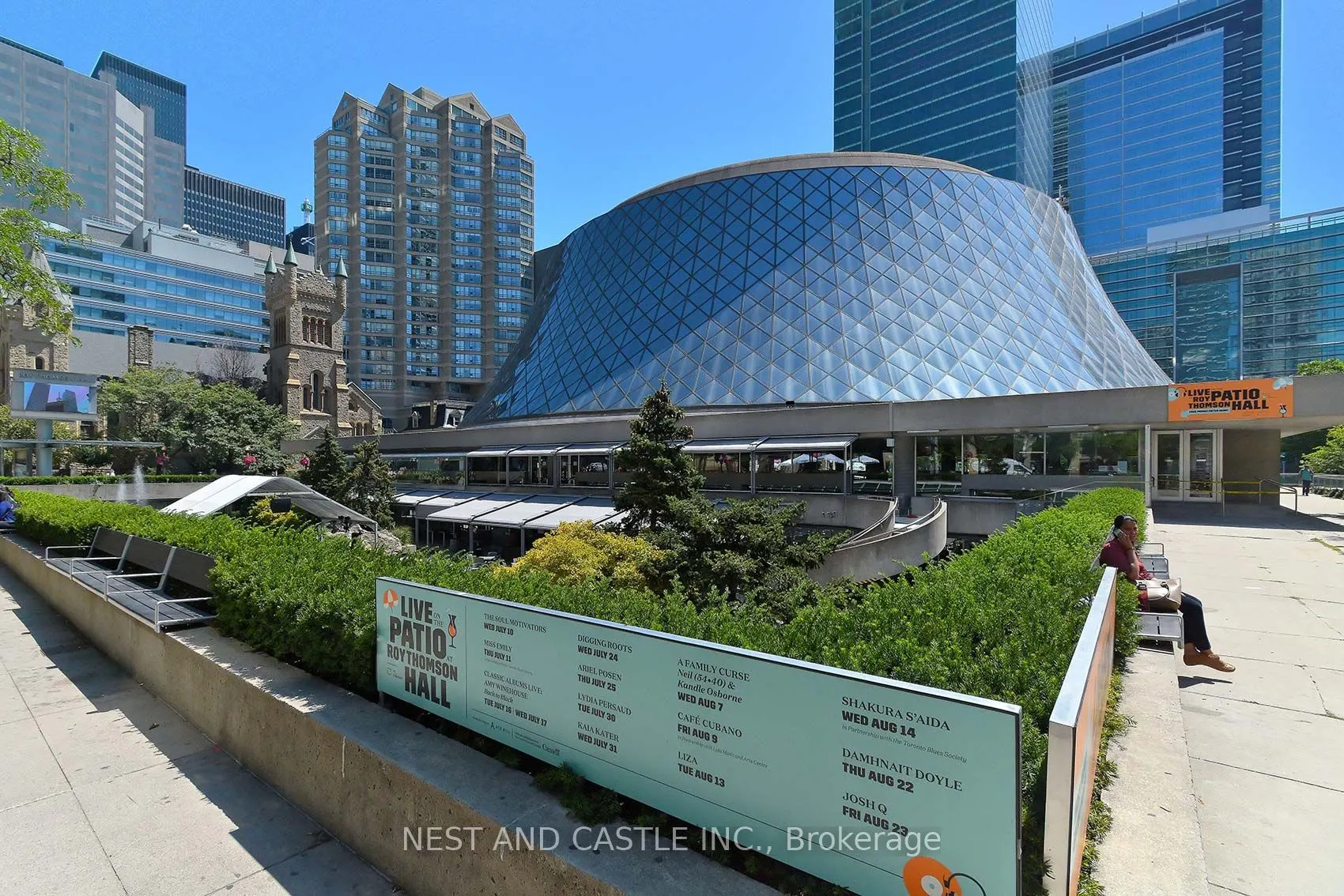 327 King Street W, #4104