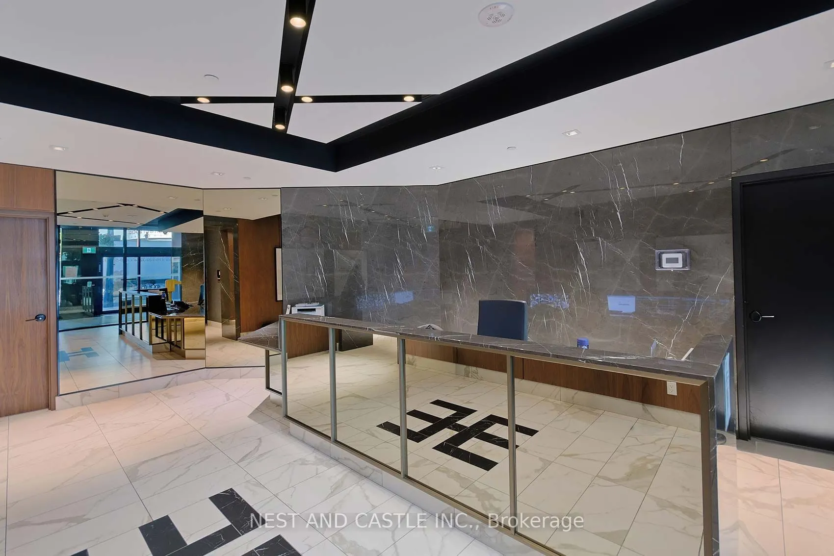 327 King Street W, #4104