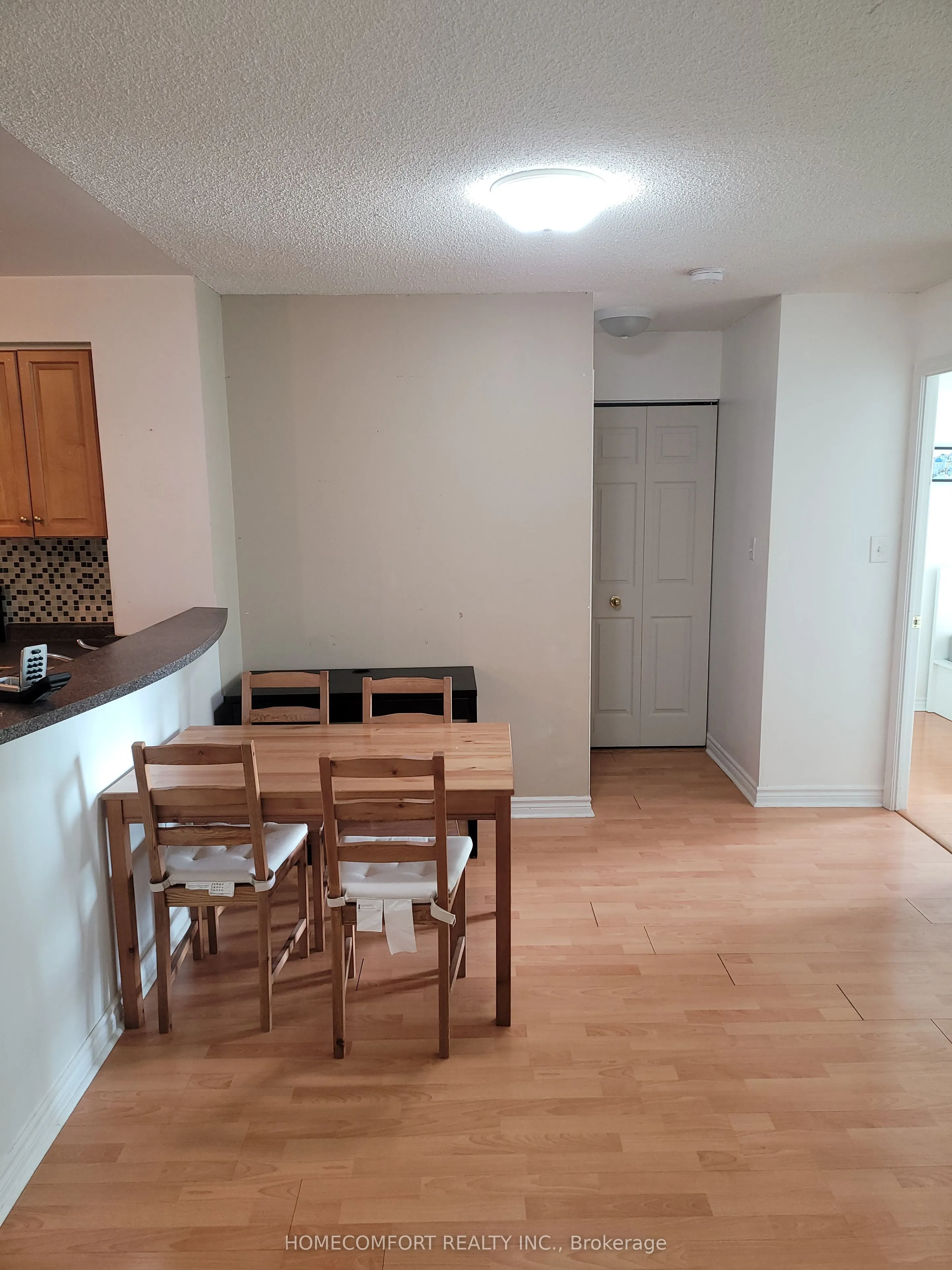 7 Lorraine Drive, #1107
