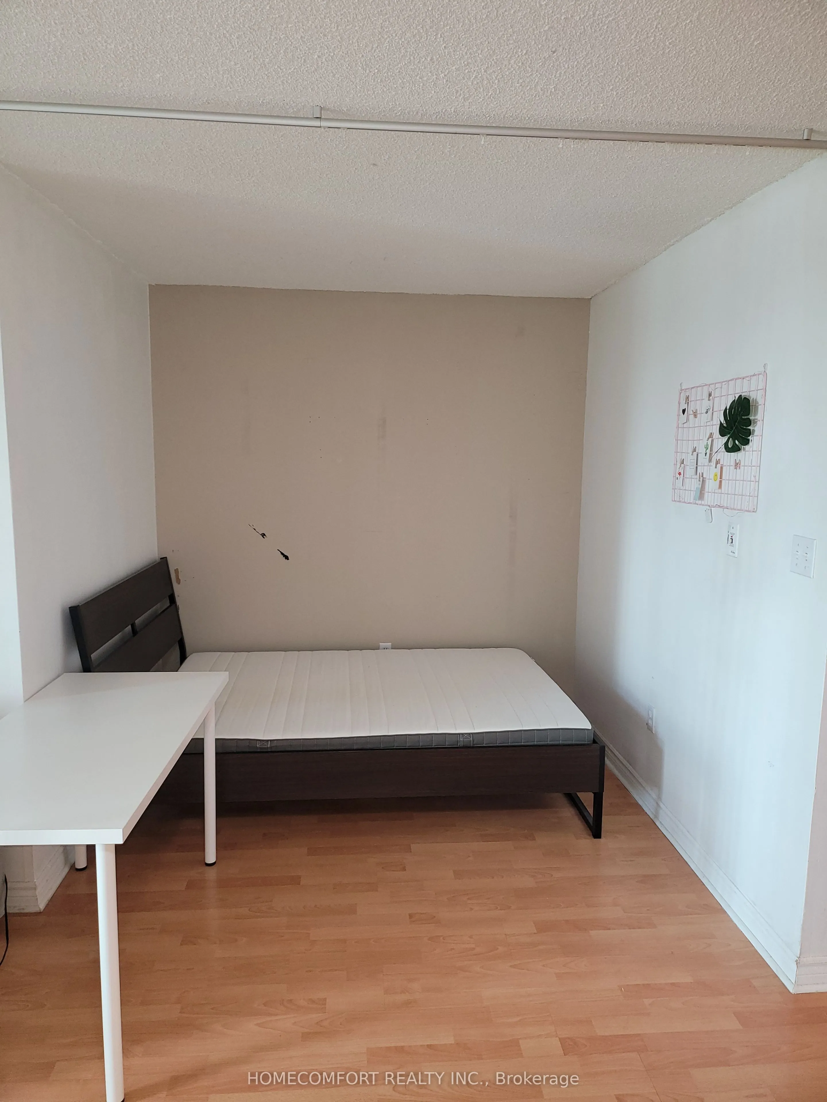 7 Lorraine Drive, #1107