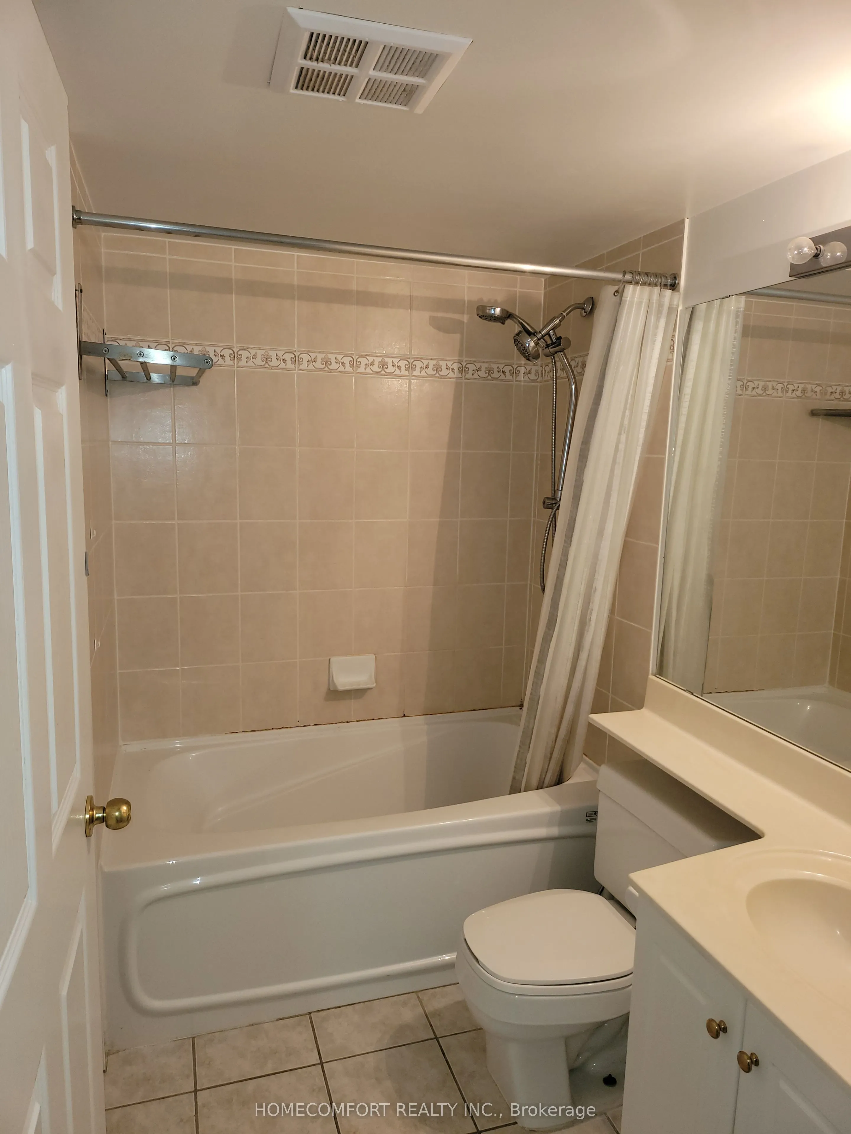 7 Lorraine Drive, #1107