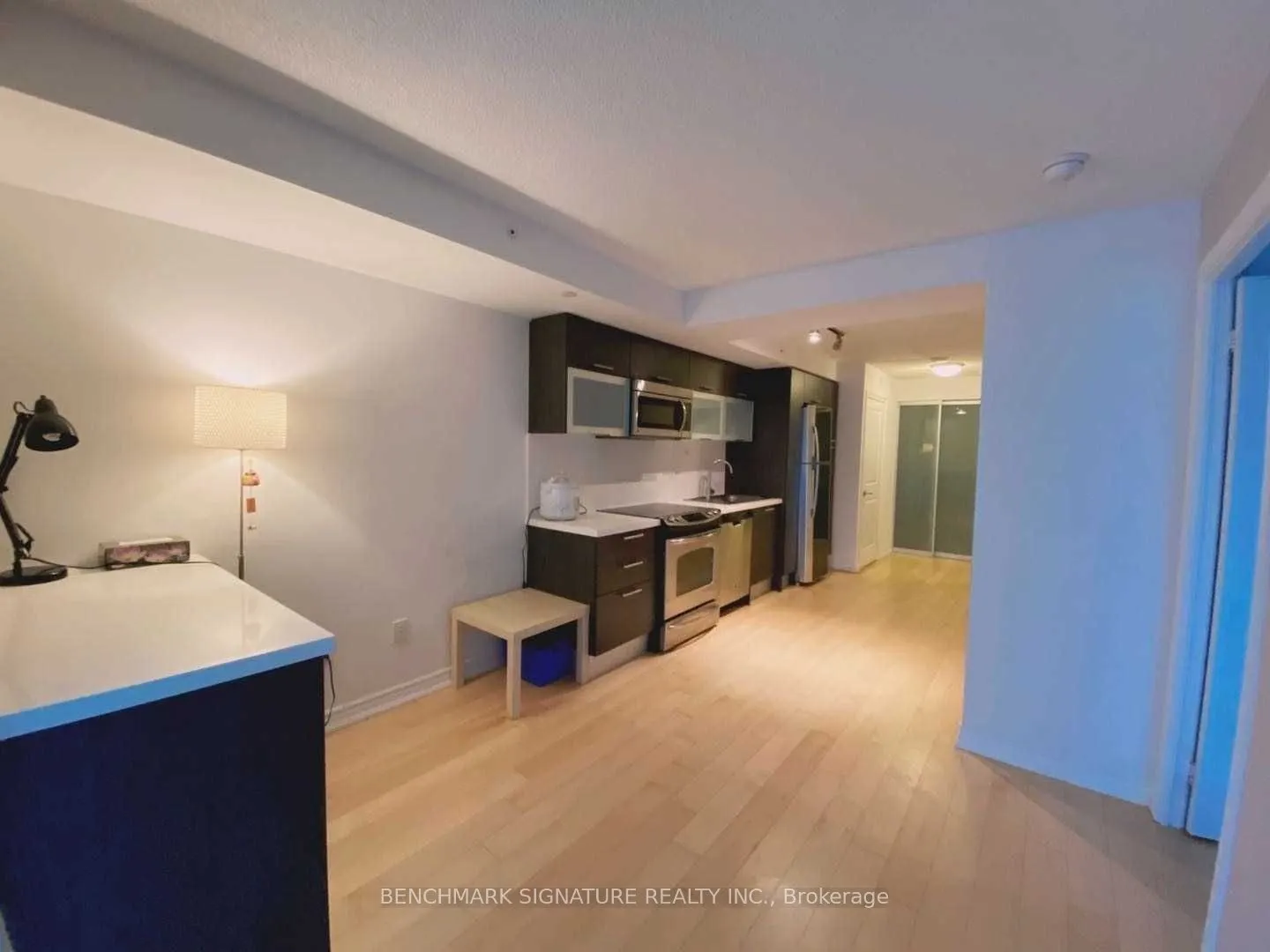 386 Yonge Street, #1416