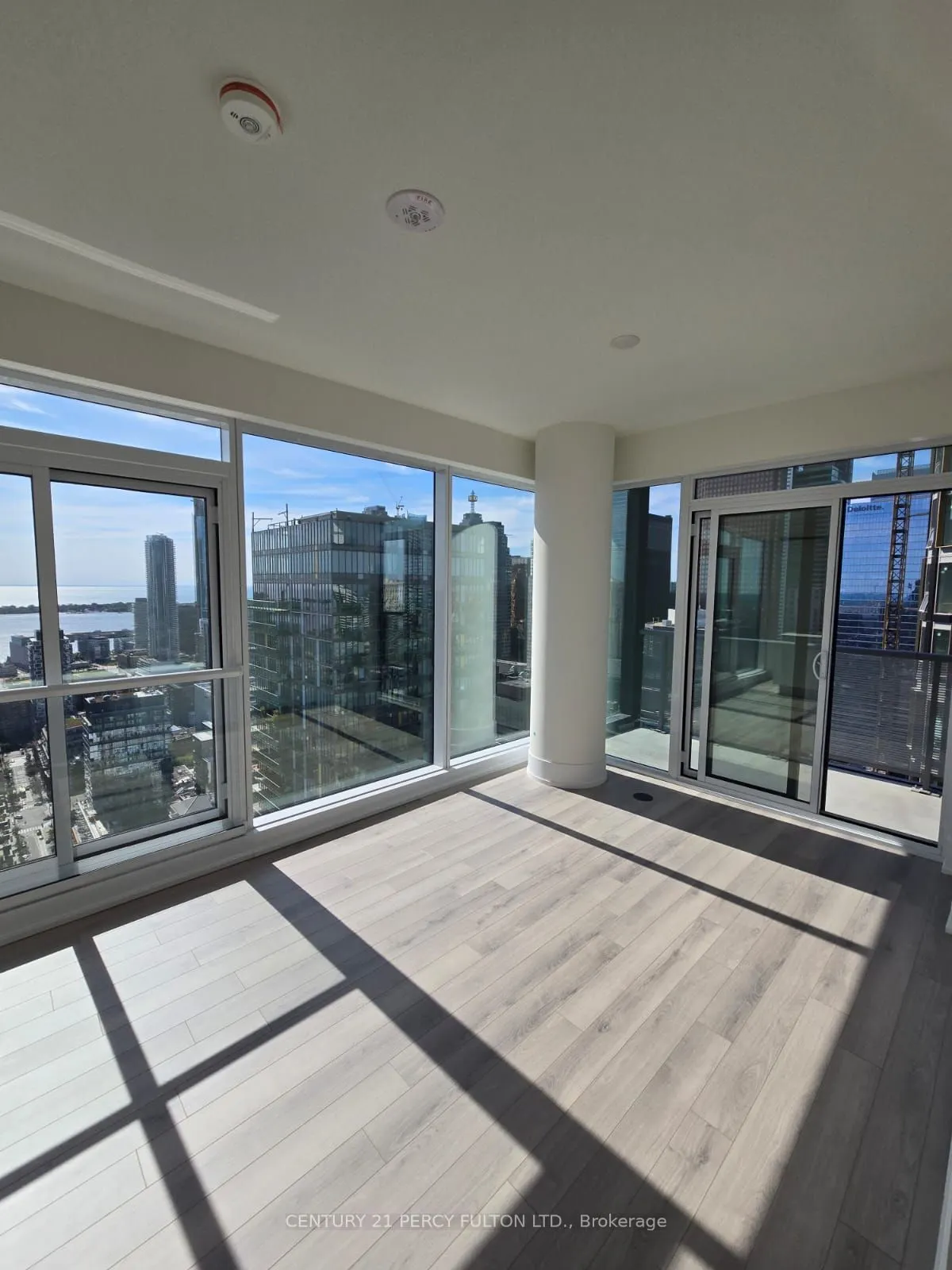 89 Church Street, #5008