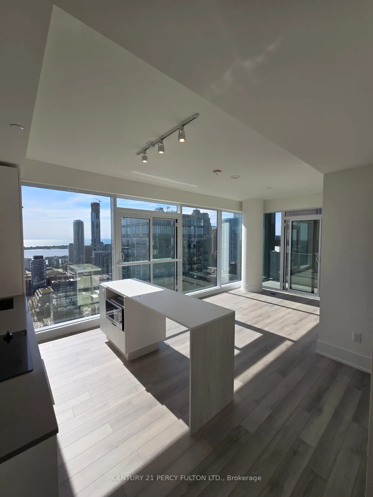 89 Church Street, #5008