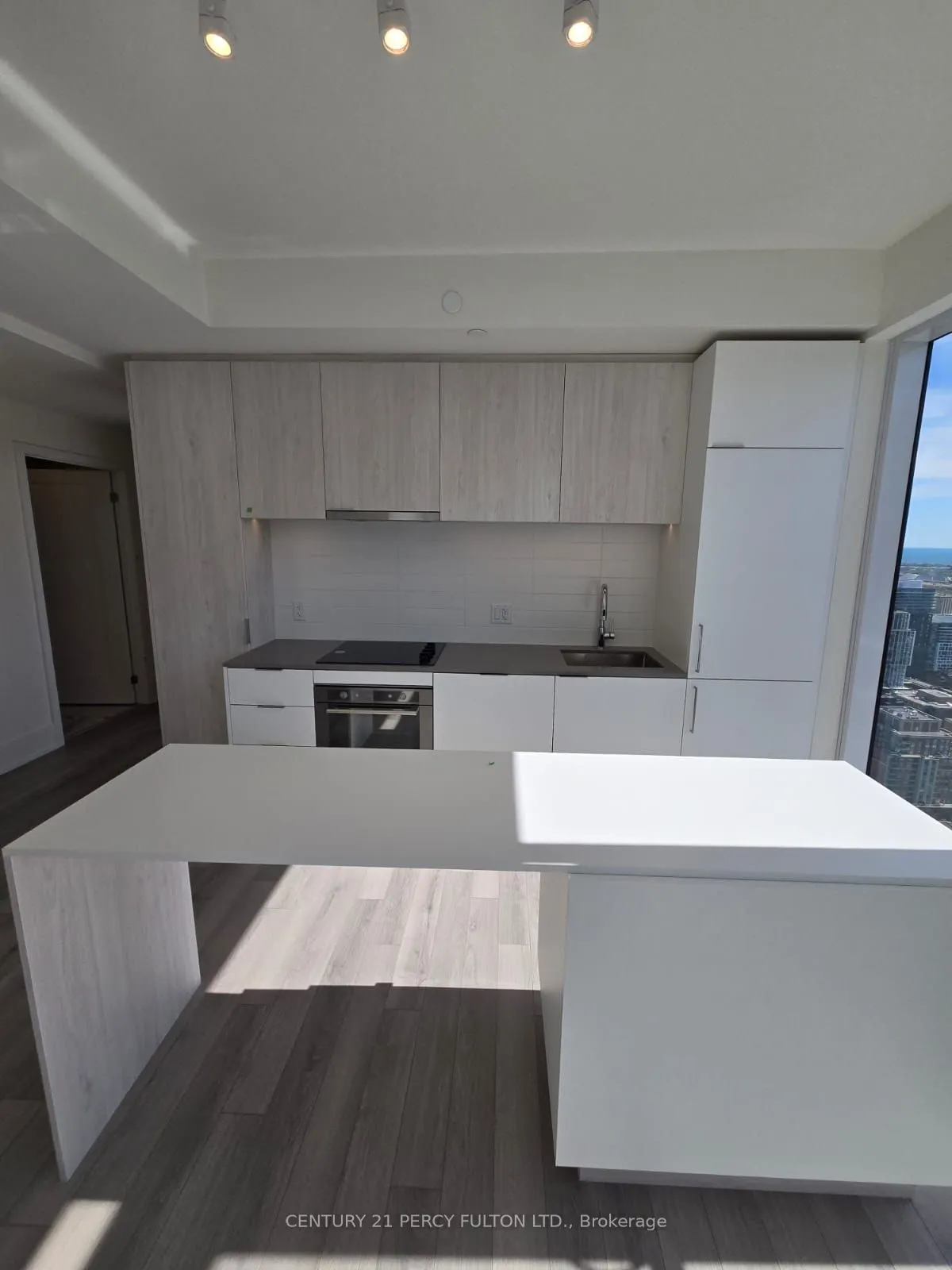 89 Church Street, #5008