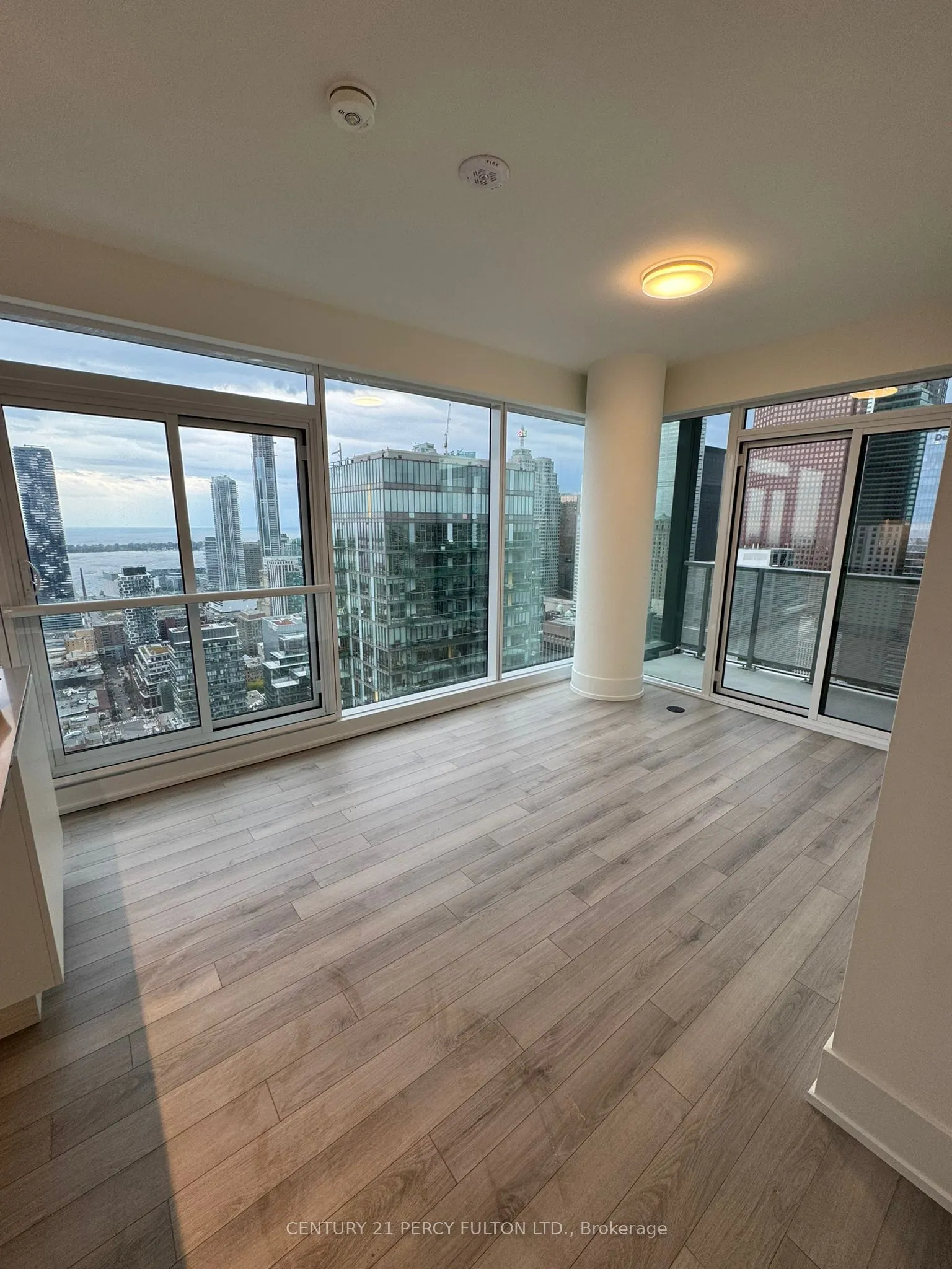 89 Church Street, #5008