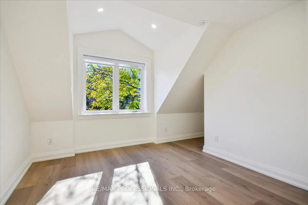 134 Argyle Street, #3rd Floor