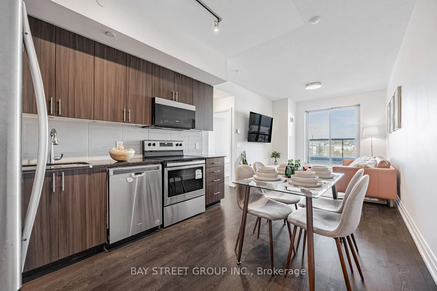 591 Sheppard Avenue E, #317
