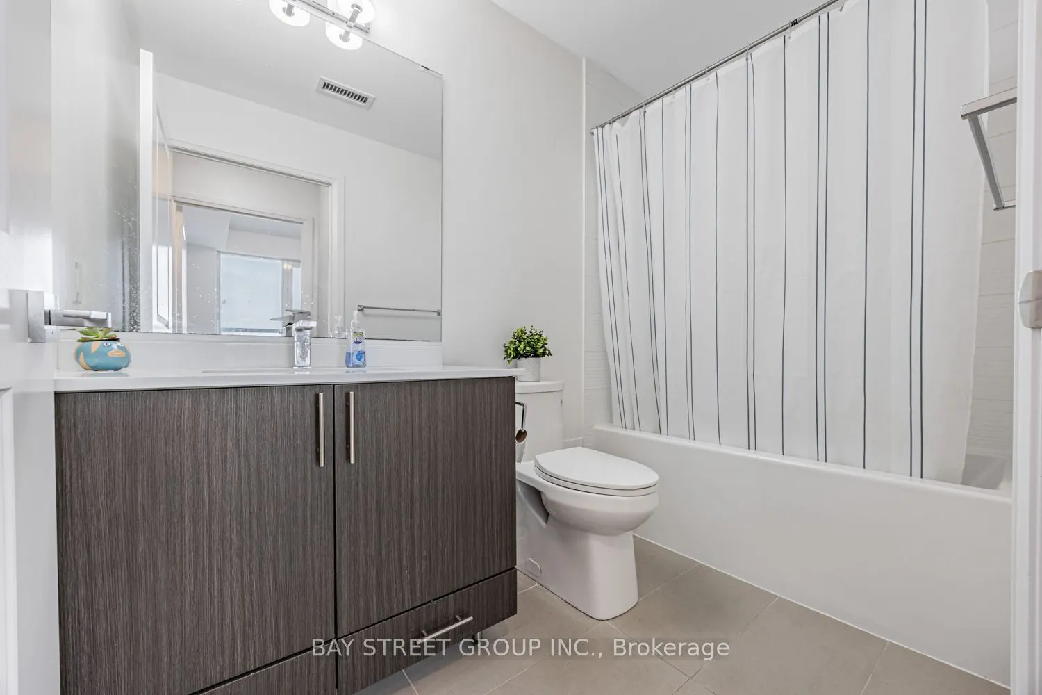 591 Sheppard Avenue E, #317