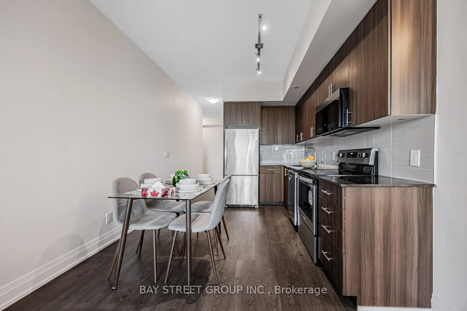 591 Sheppard Avenue E, #317