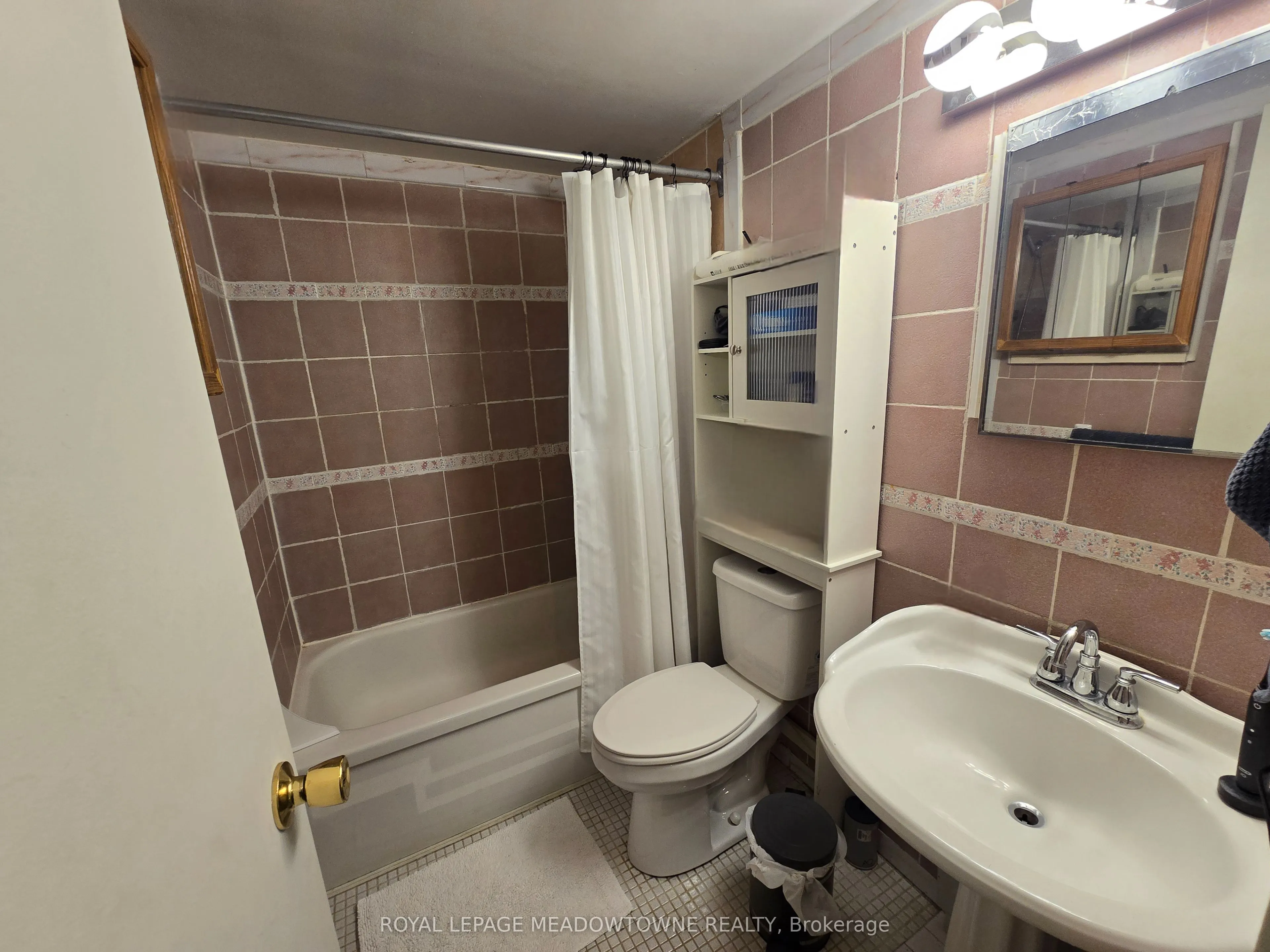 40 Homewood Avenue, #103