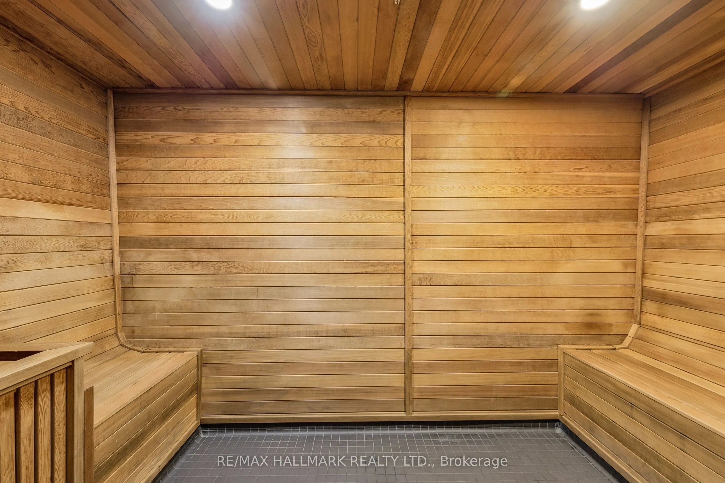 5 Soudan Avenue, #807
