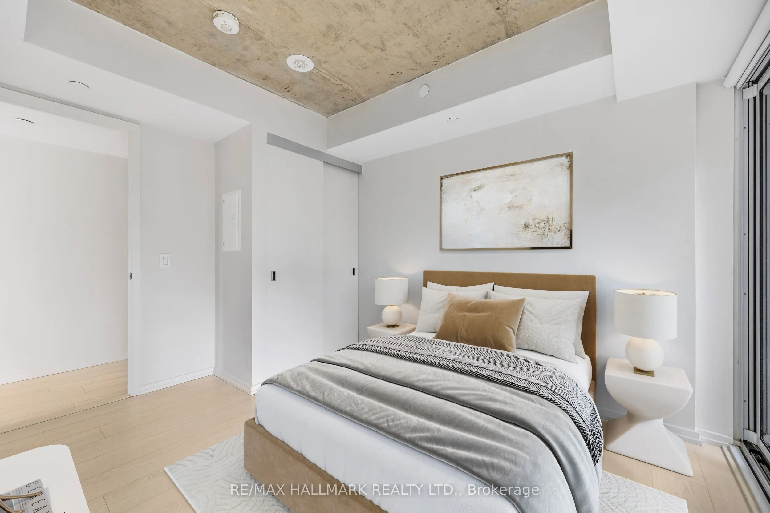 5 Soudan Avenue, #807