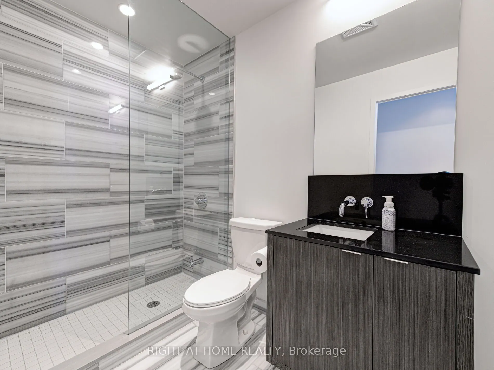 88 Harbour Street, #6306