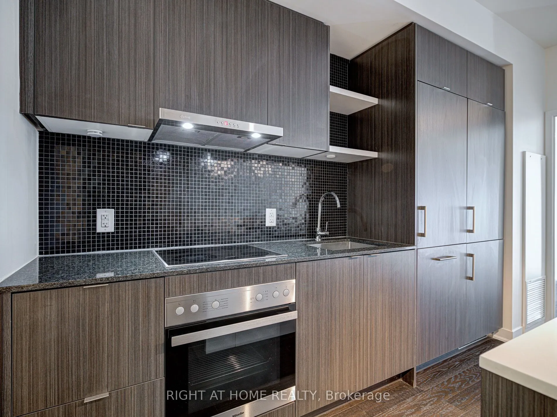 88 Harbour Street, #6306