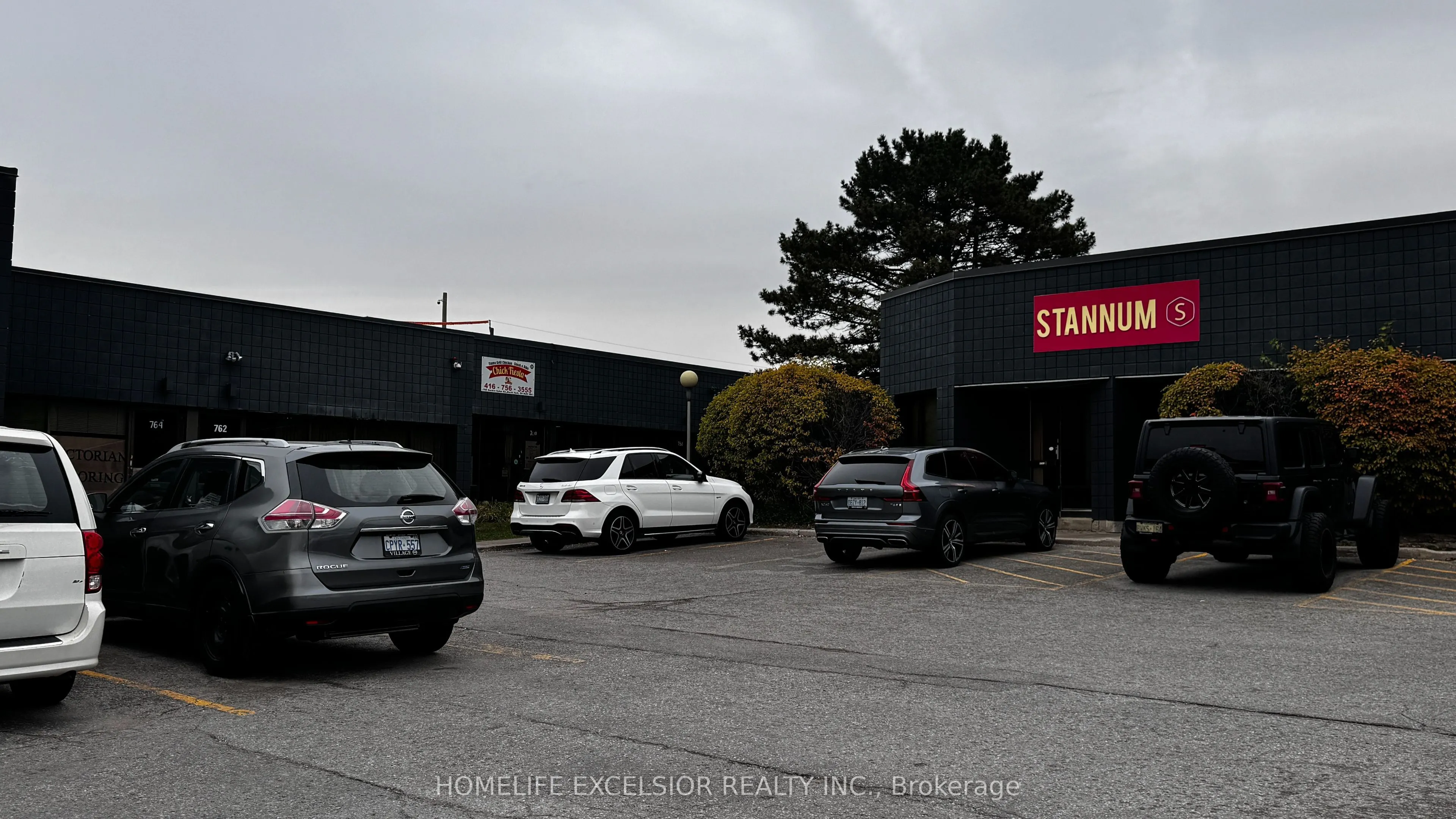 748-750 Gordon Baker Road