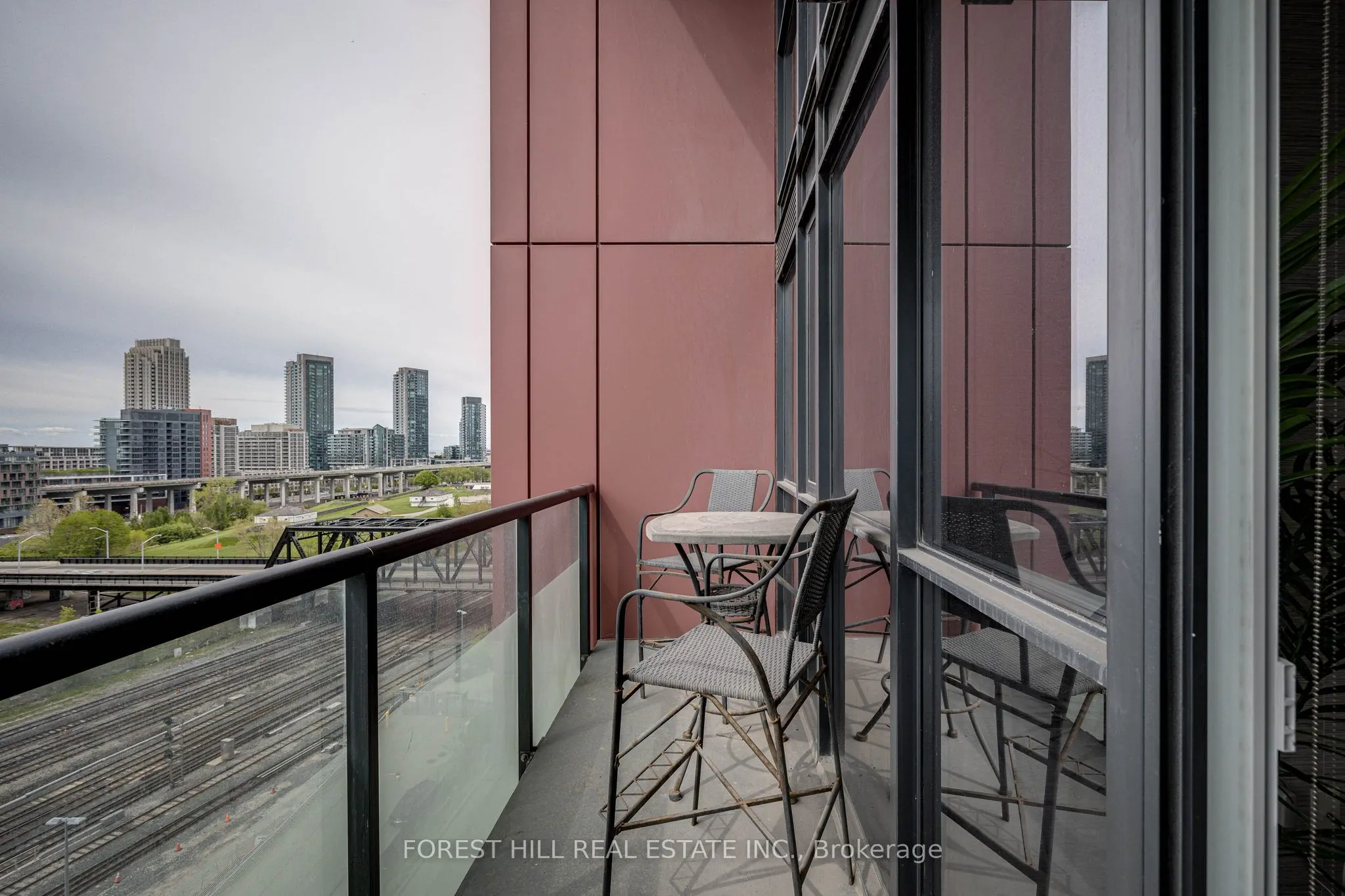 560 Front Street W, #931