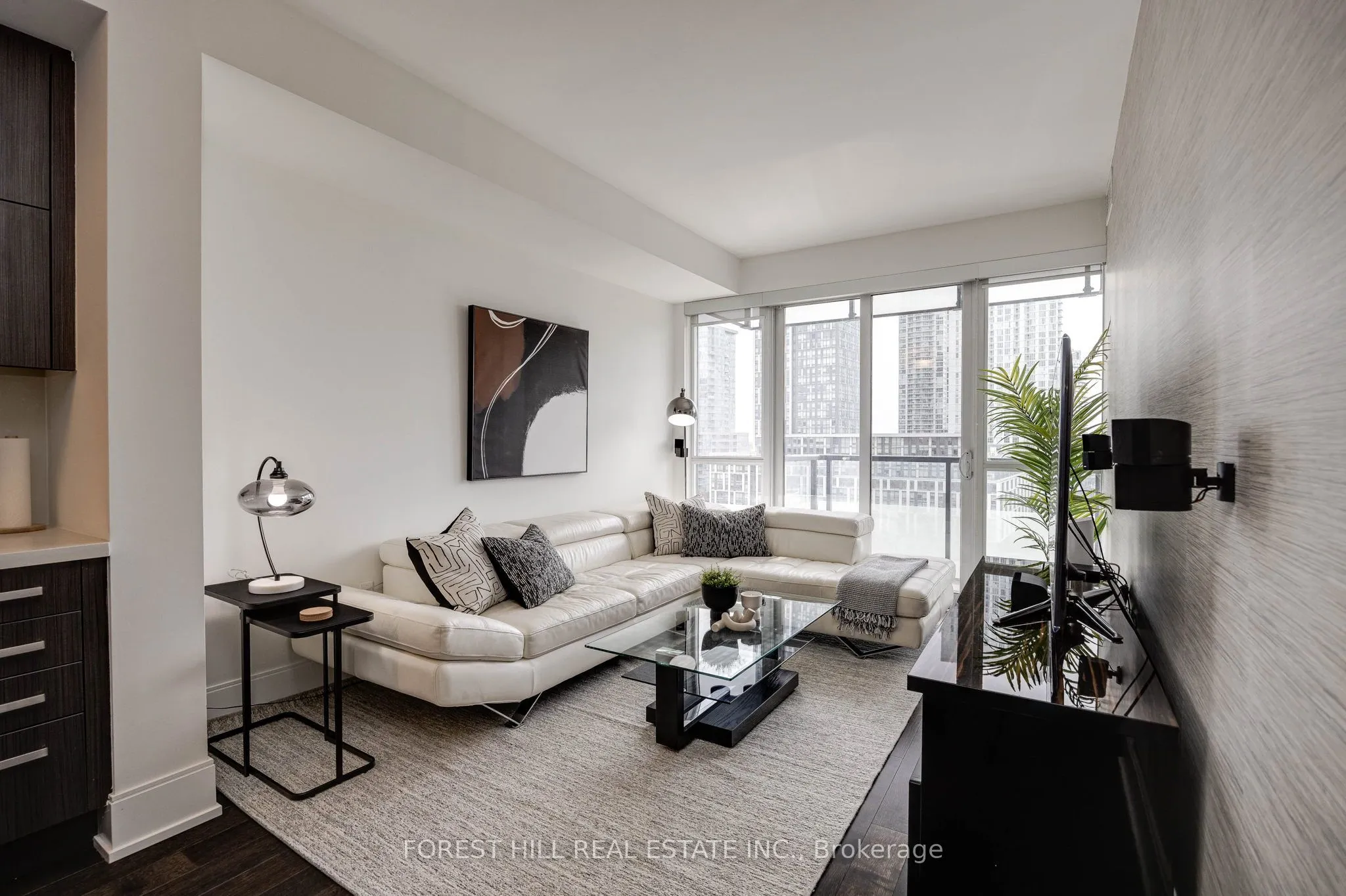 560 Front Street W, #931