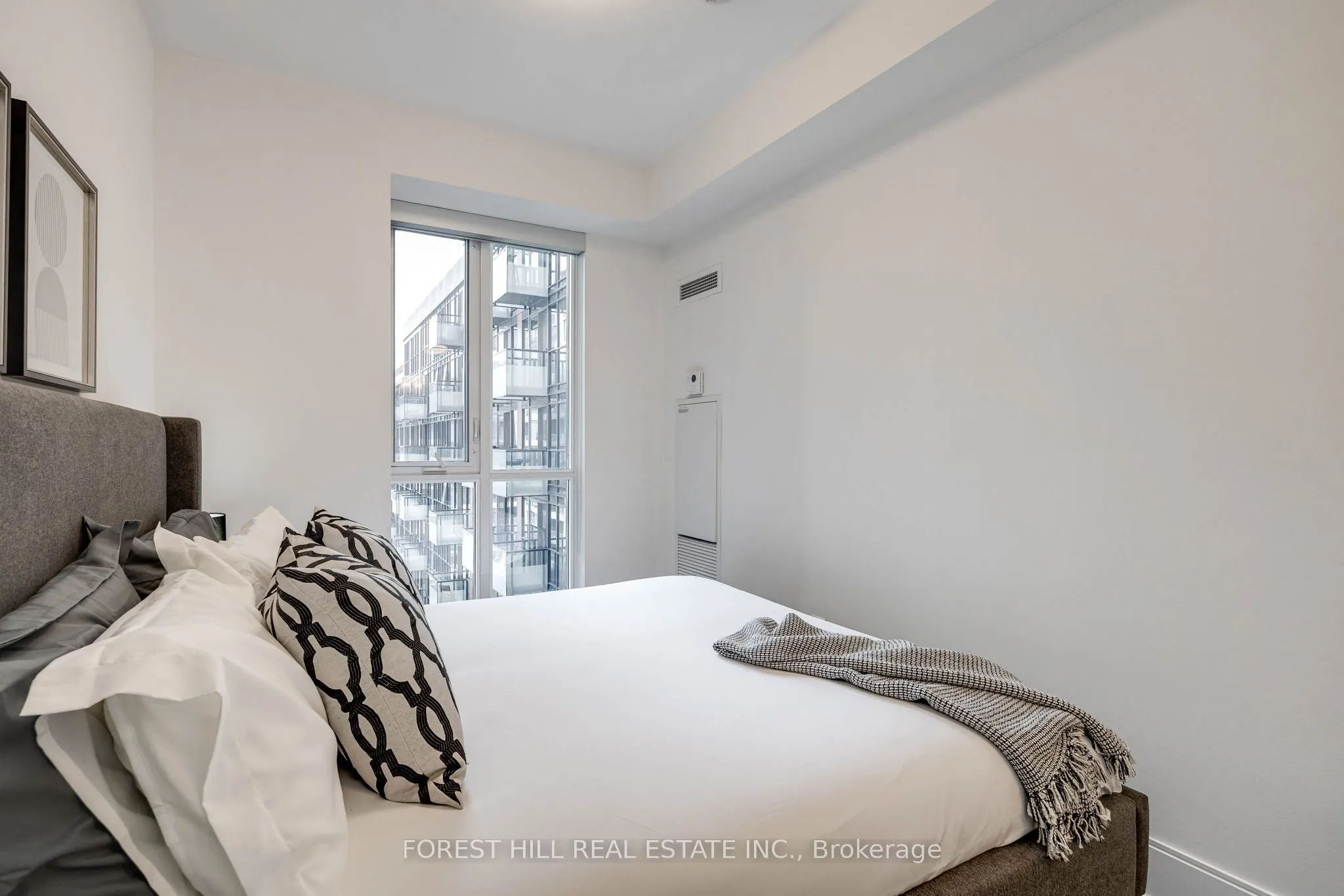 560 Front Street W, #931