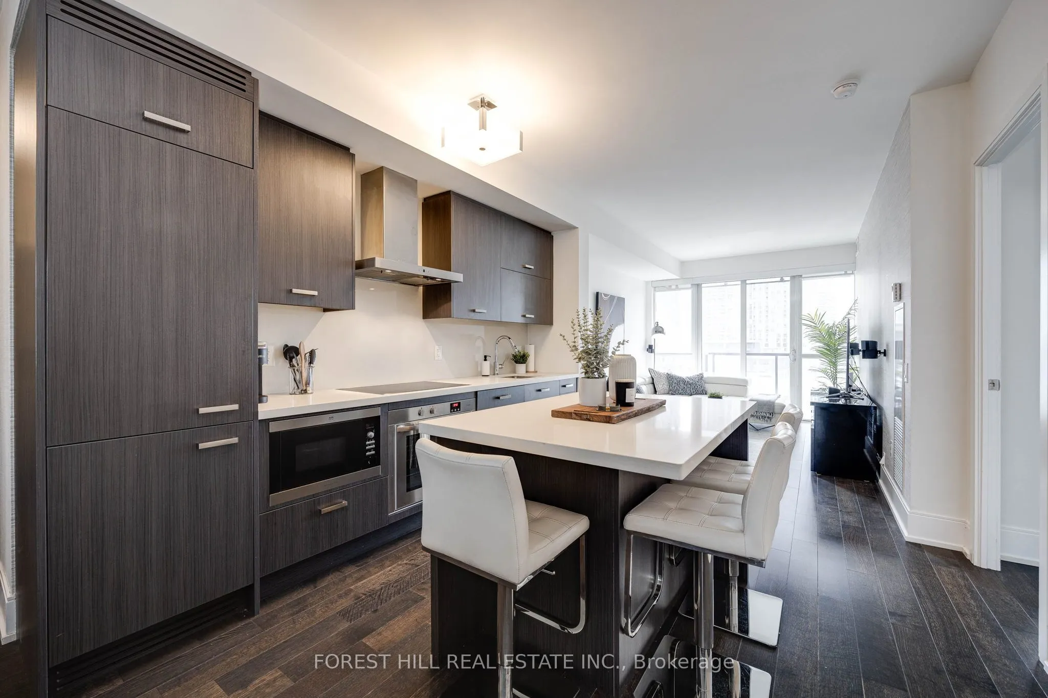 560 Front Street W, #931