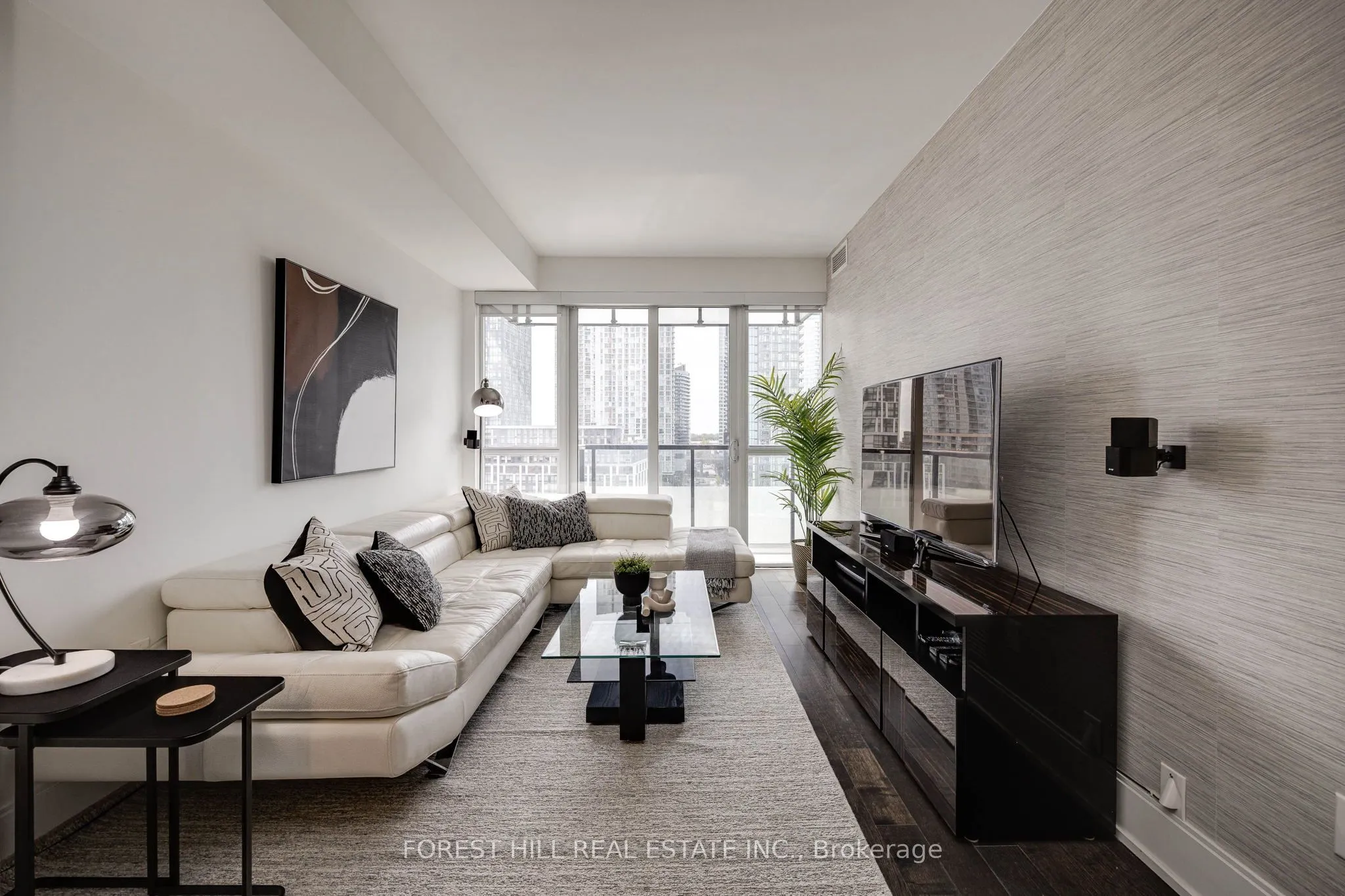 560 Front Street W, #931