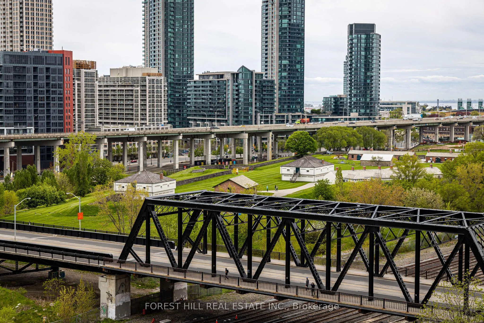560 Front Street W, #931