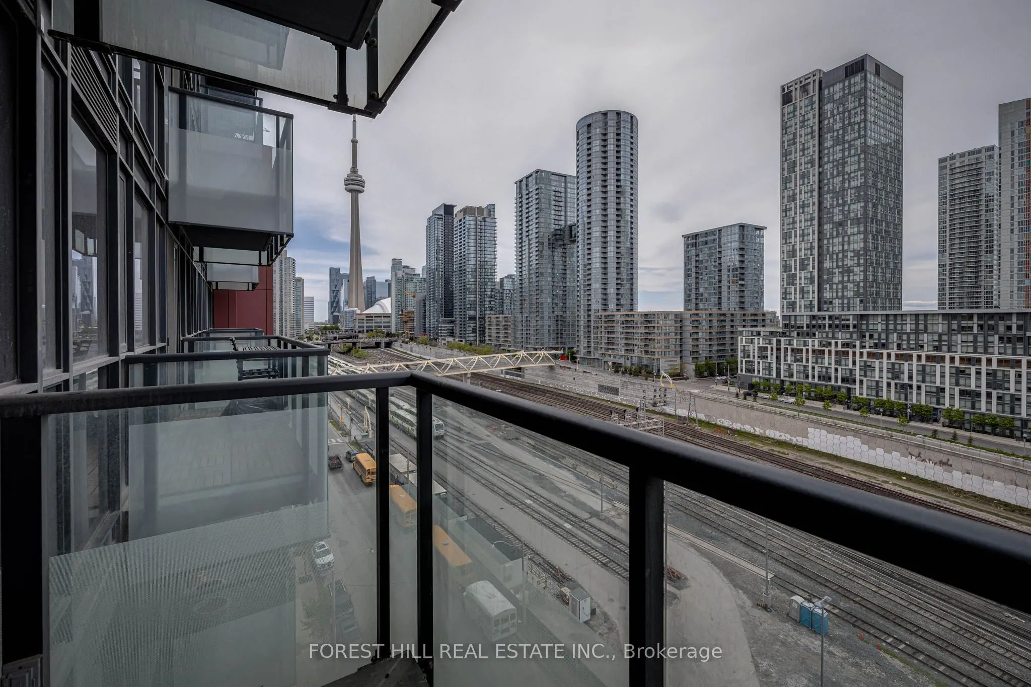 560 Front Street W, #931