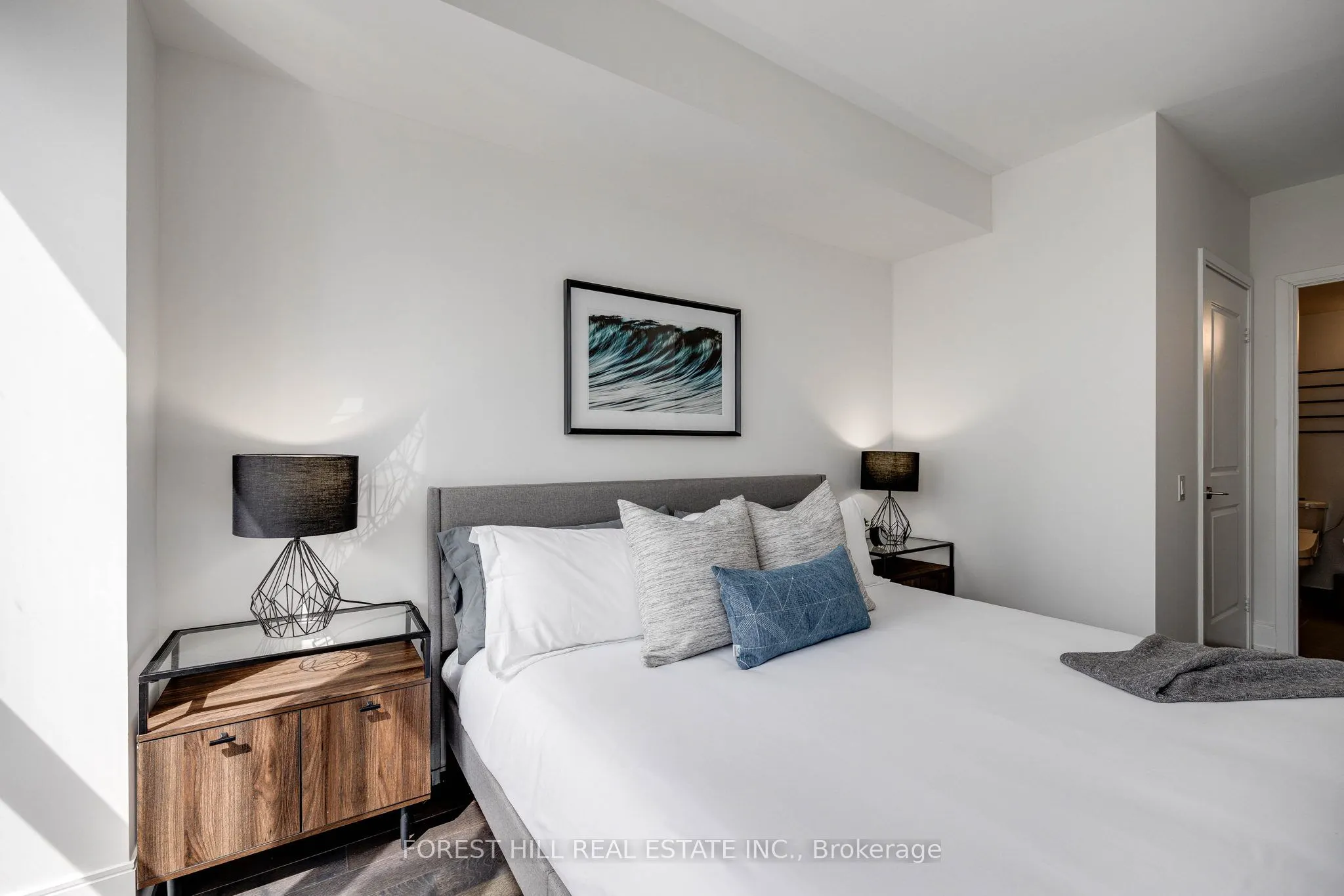 560 Front Street W, #931