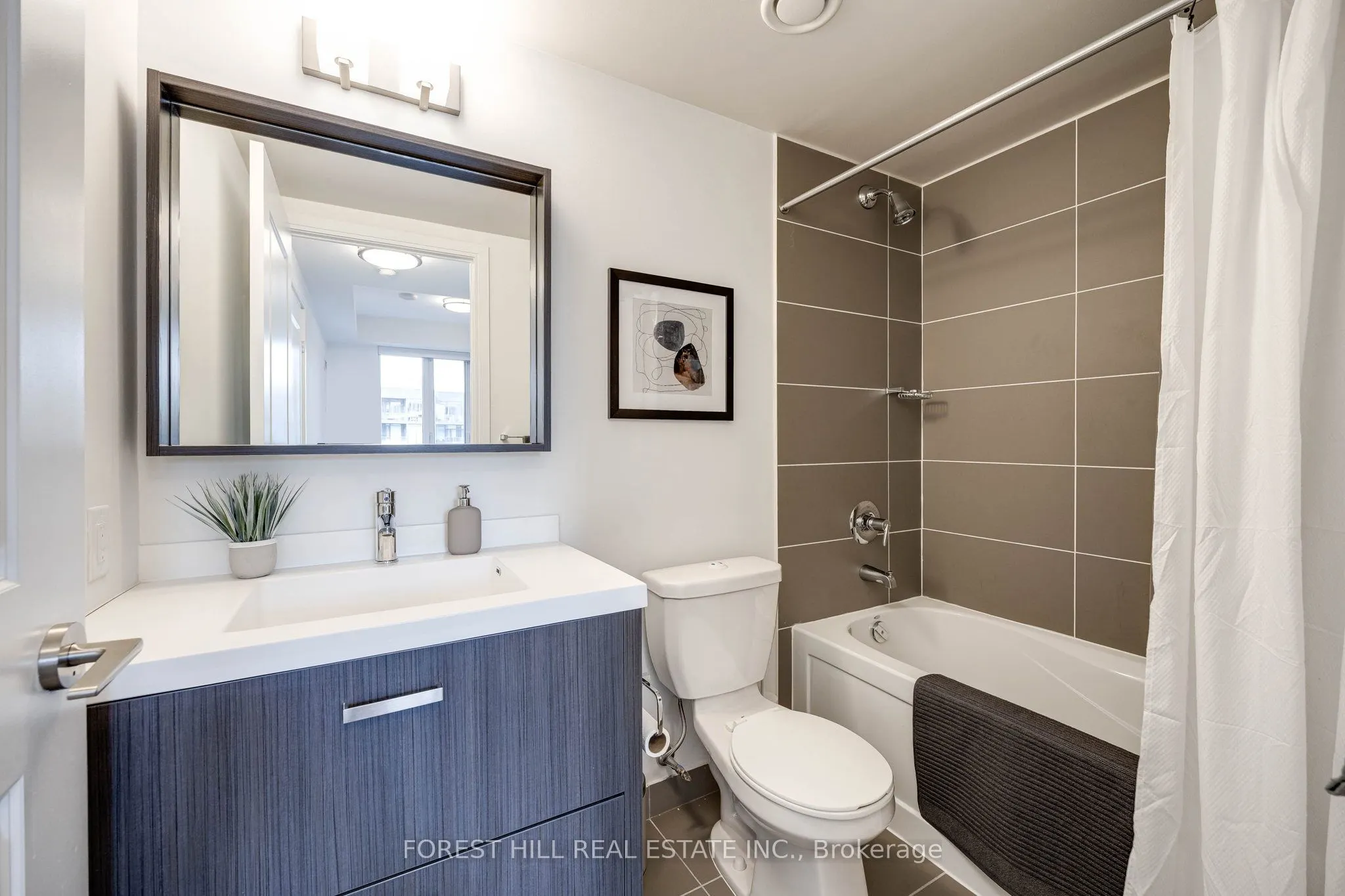 560 Front Street W, #931