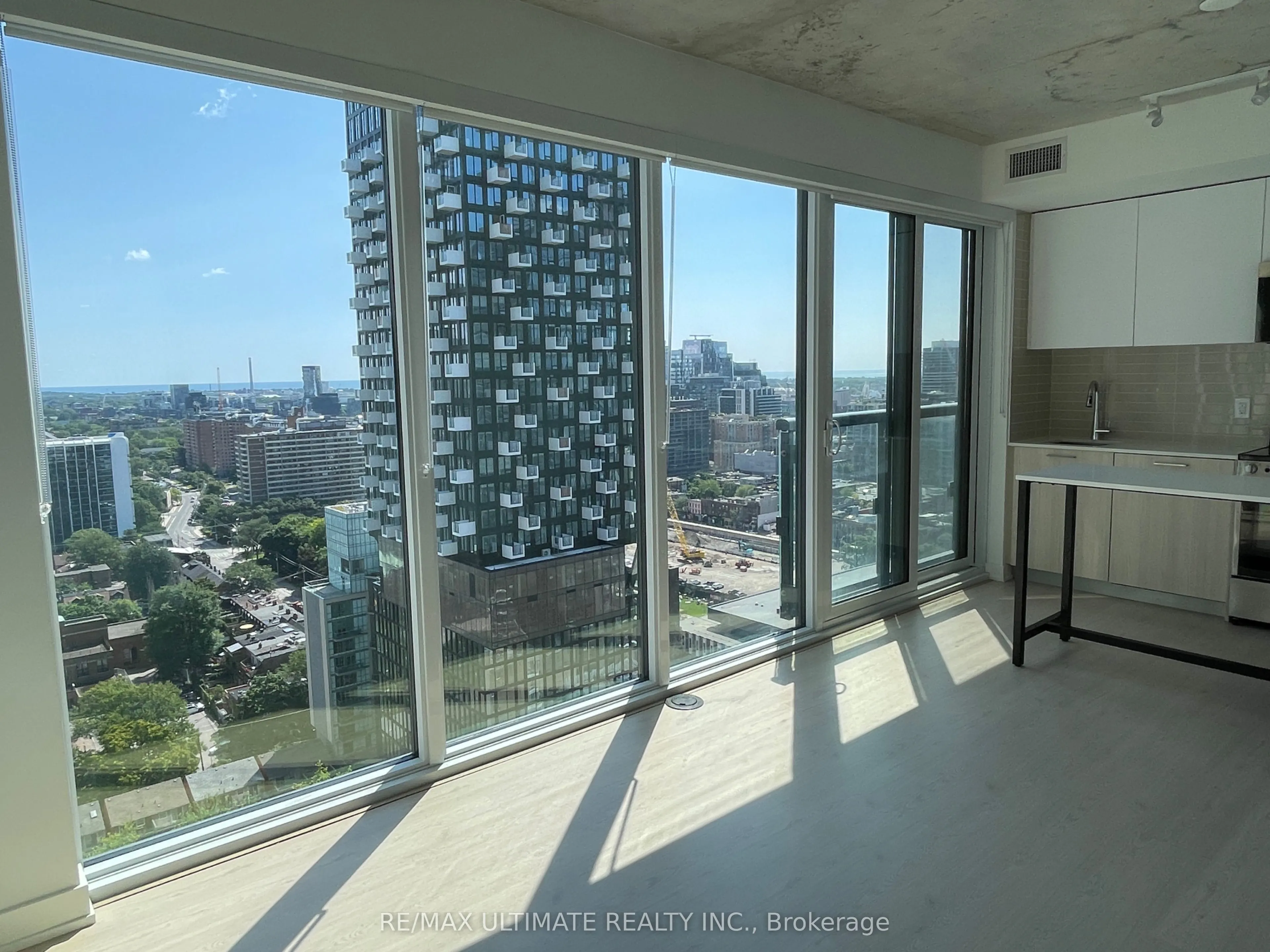 65 Mutual Street, #2409