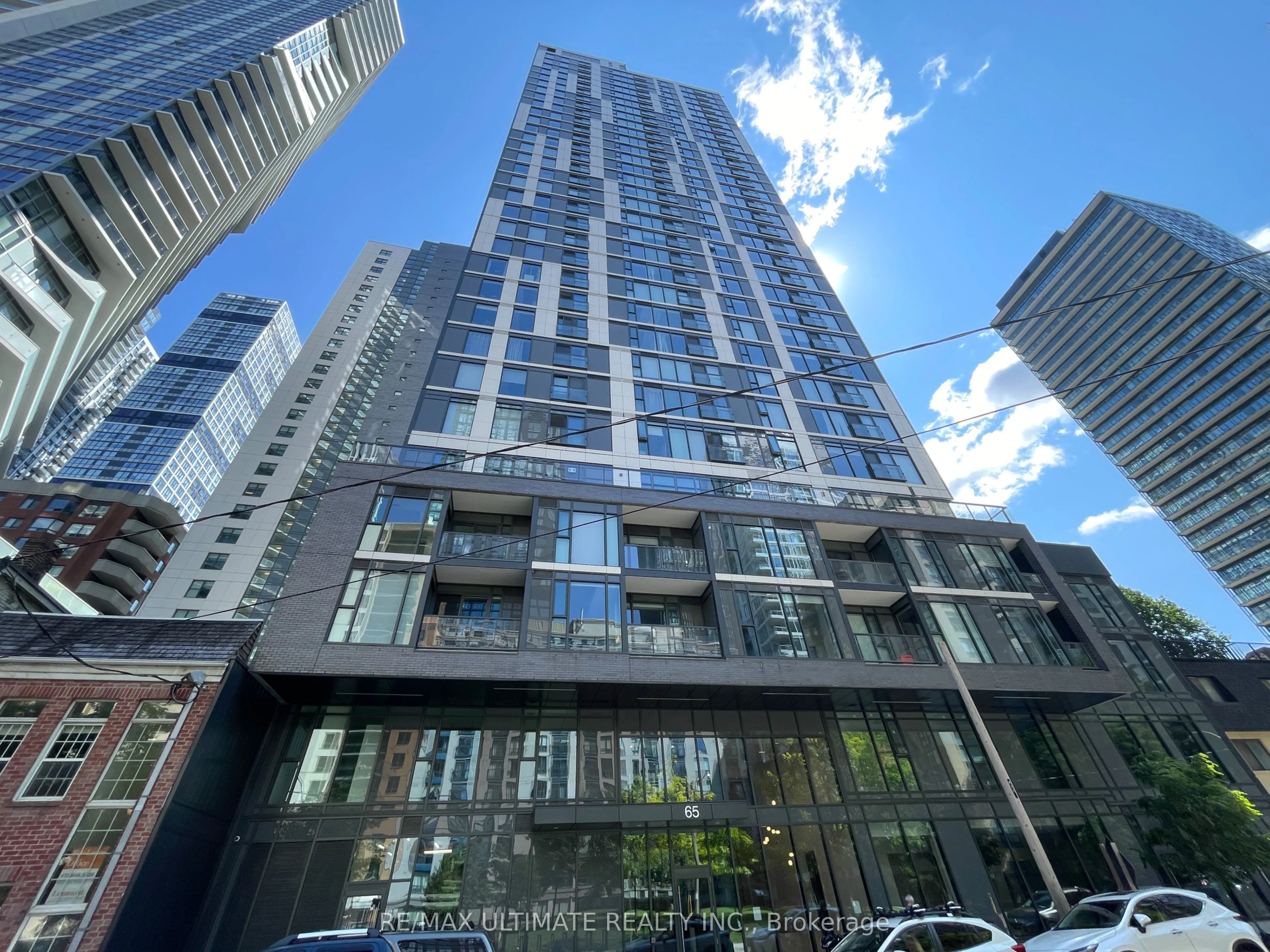 65 Mutual Street, #2409