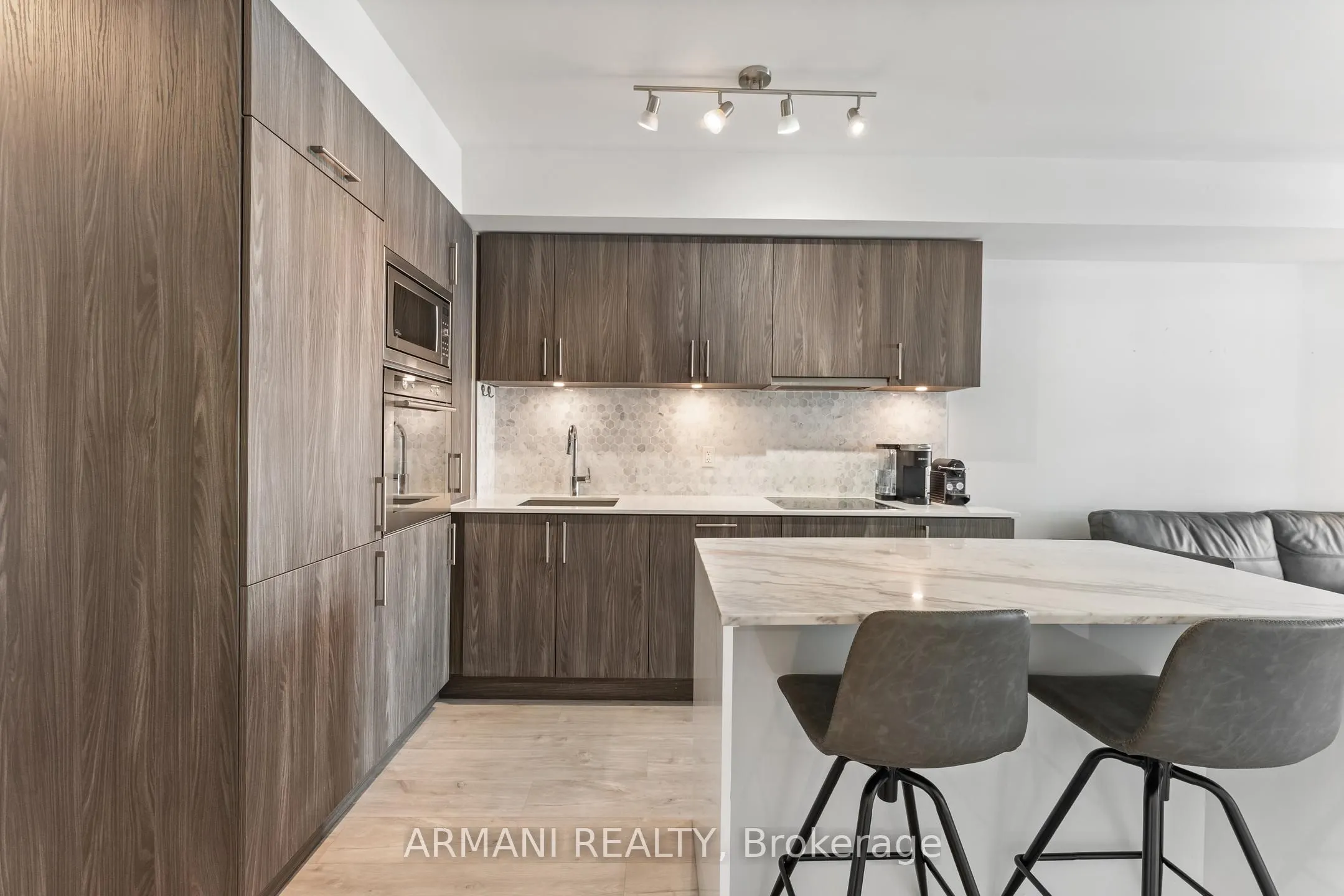 27 Bathurst Street, #1213w