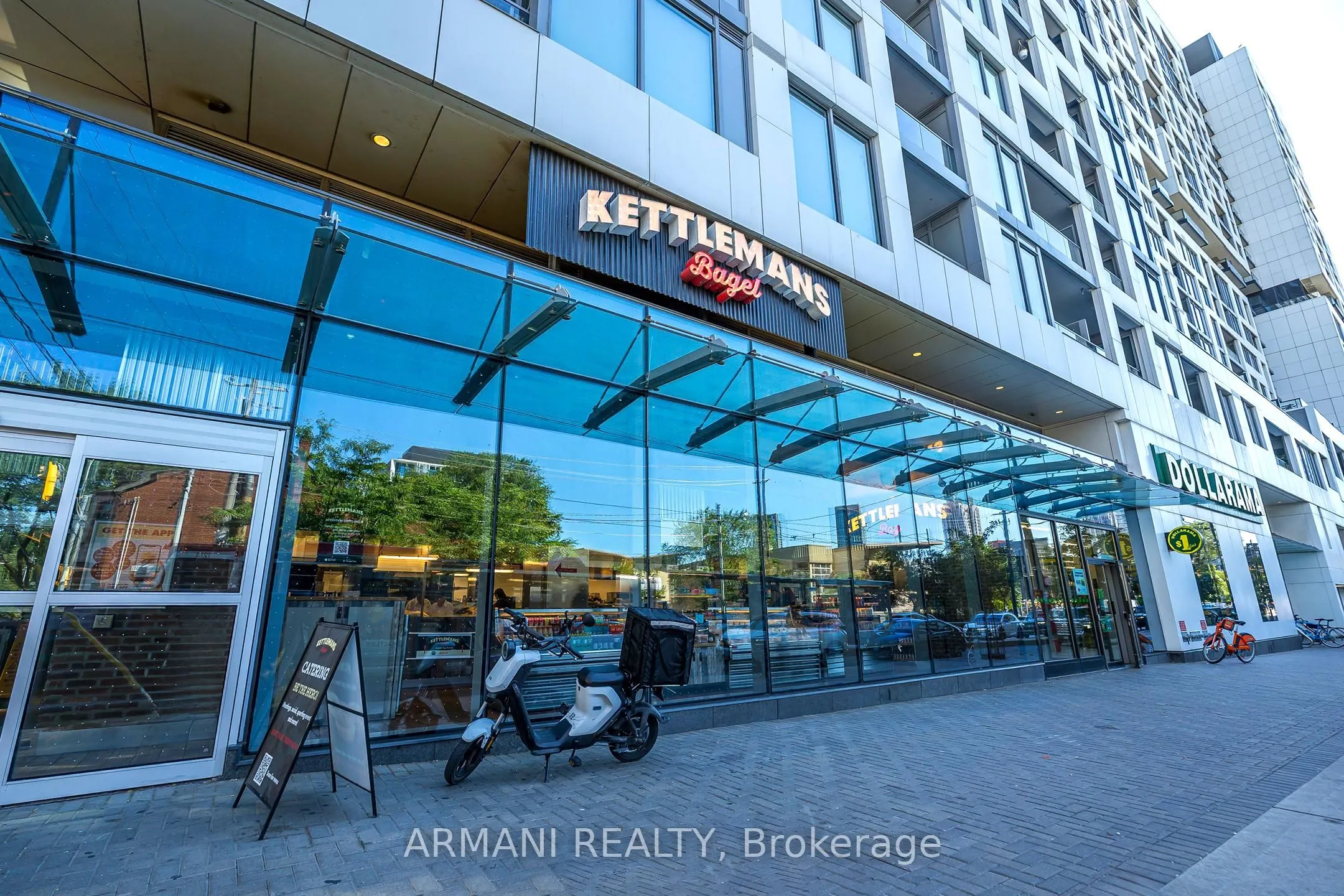 27 Bathurst Street, #1213w