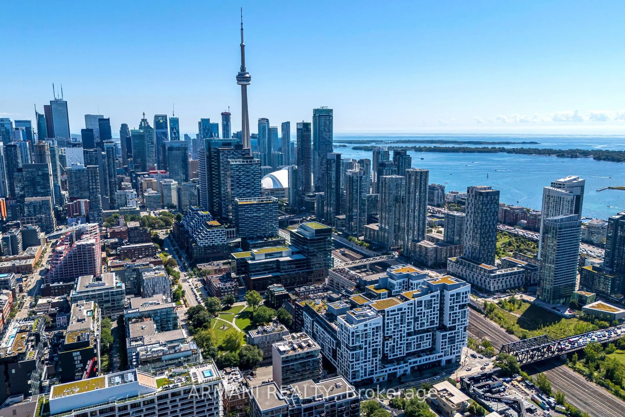 27 Bathurst Street, #1213w