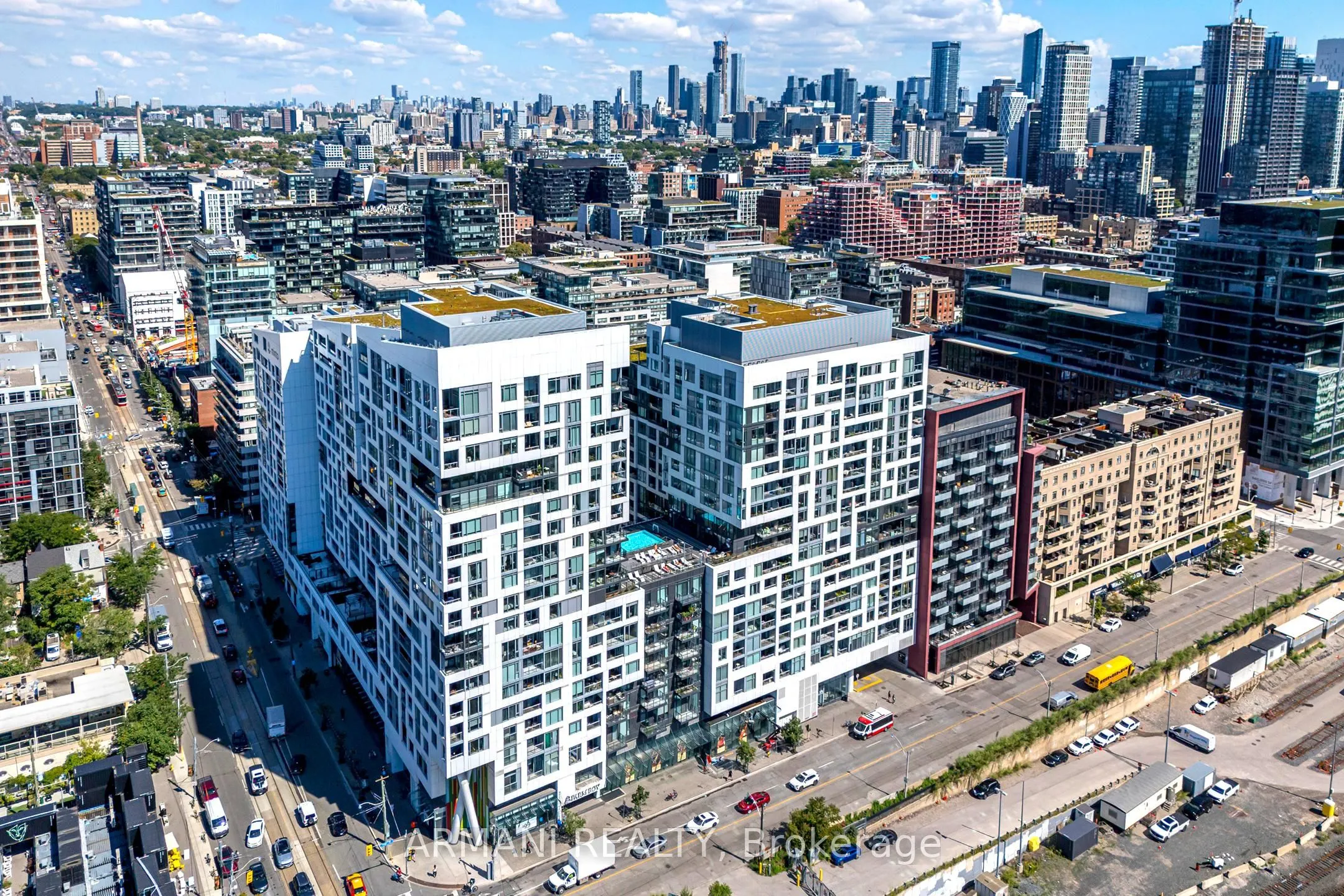 27 Bathurst Street, #1213w