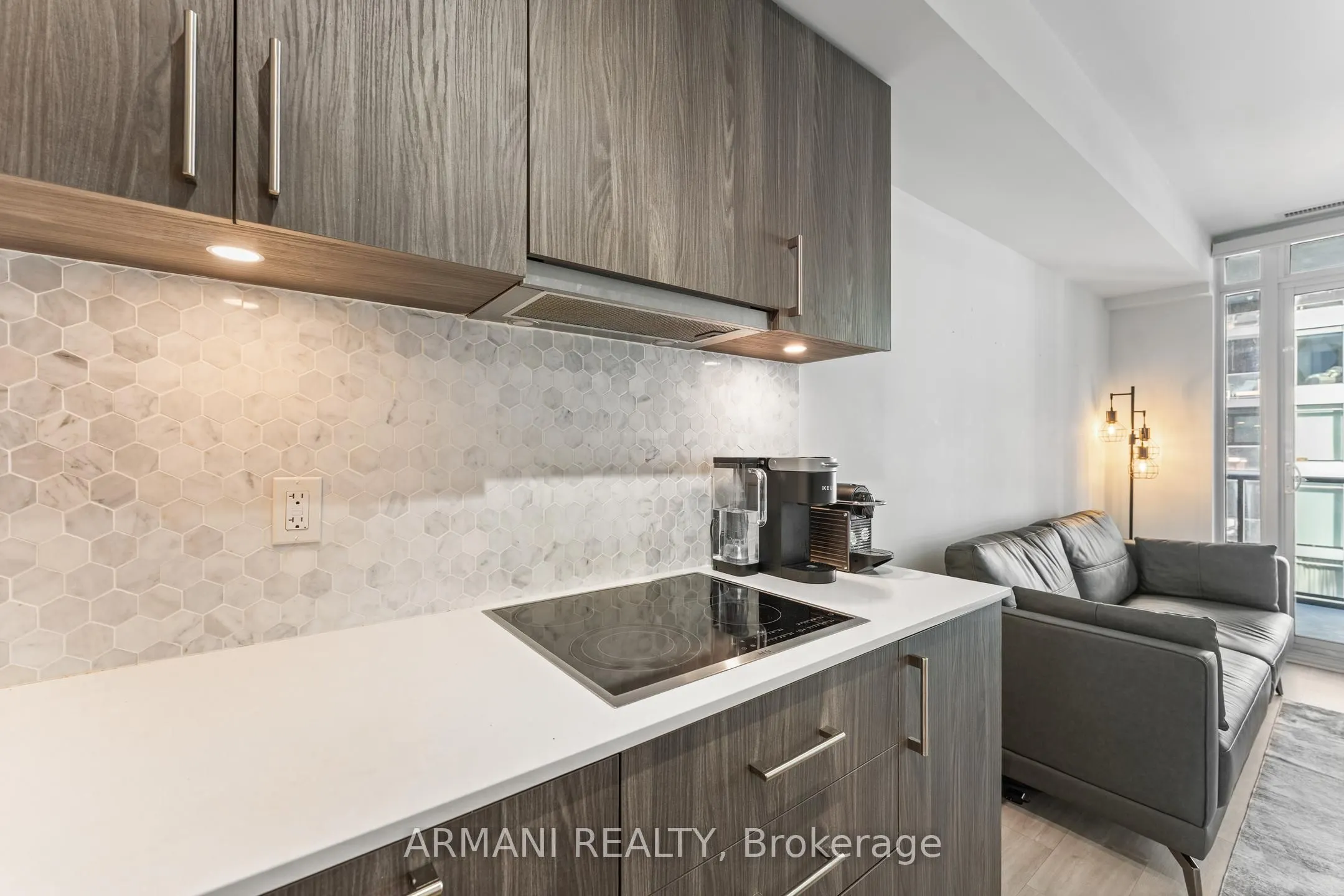 27 Bathurst Street, #1213w
