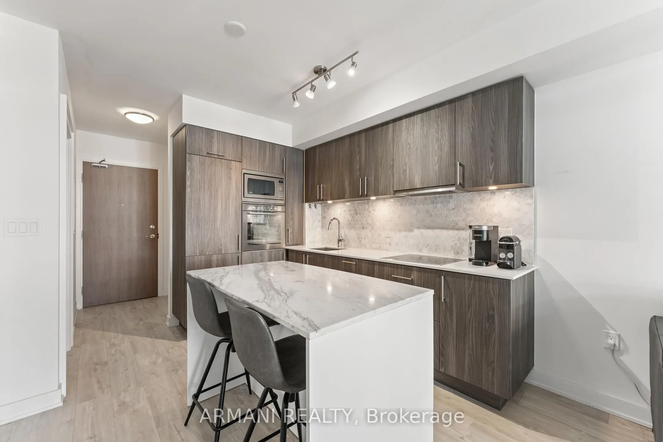 27 Bathurst Street, #1213w