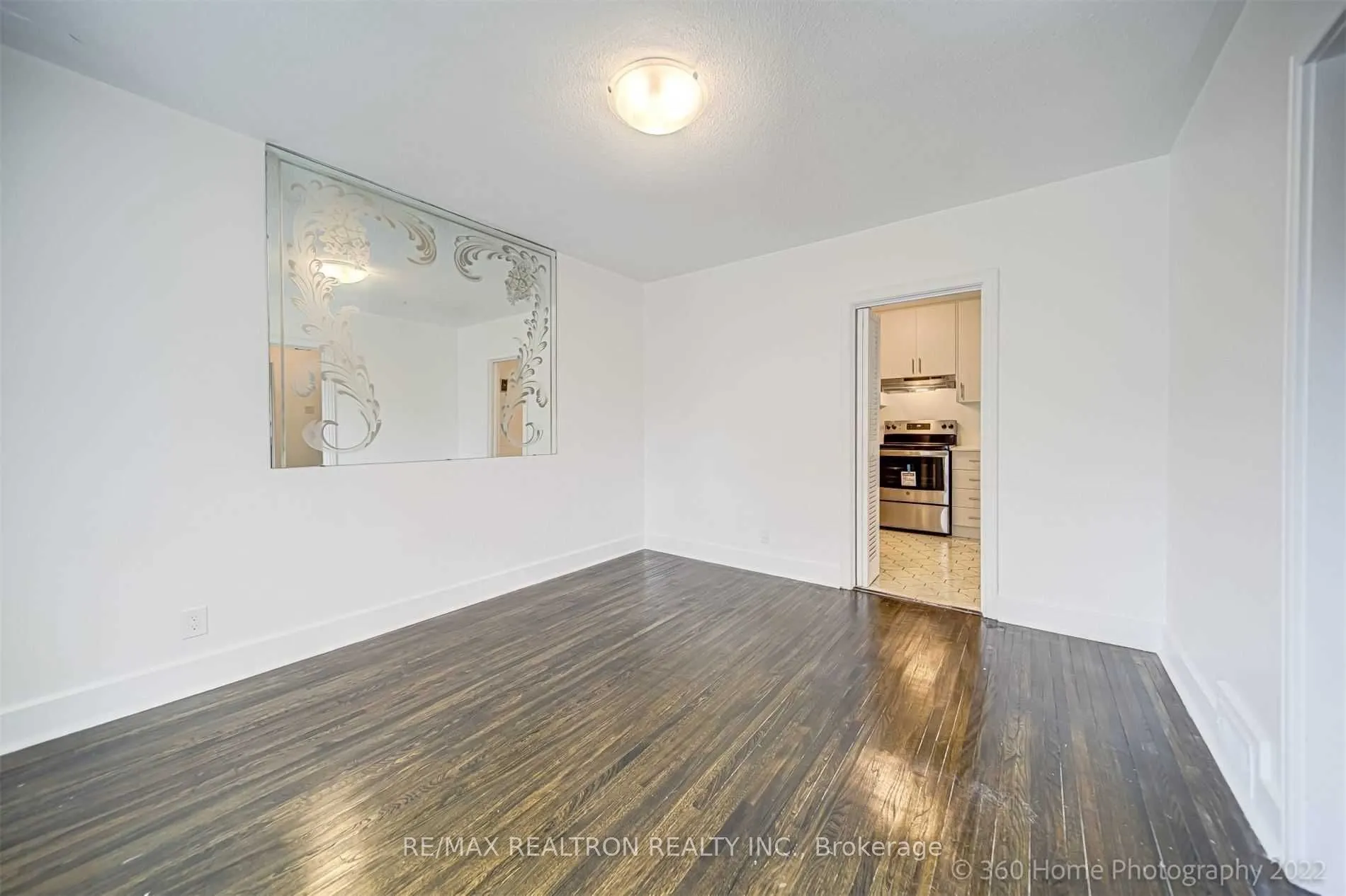 6 Shelborne Avenue