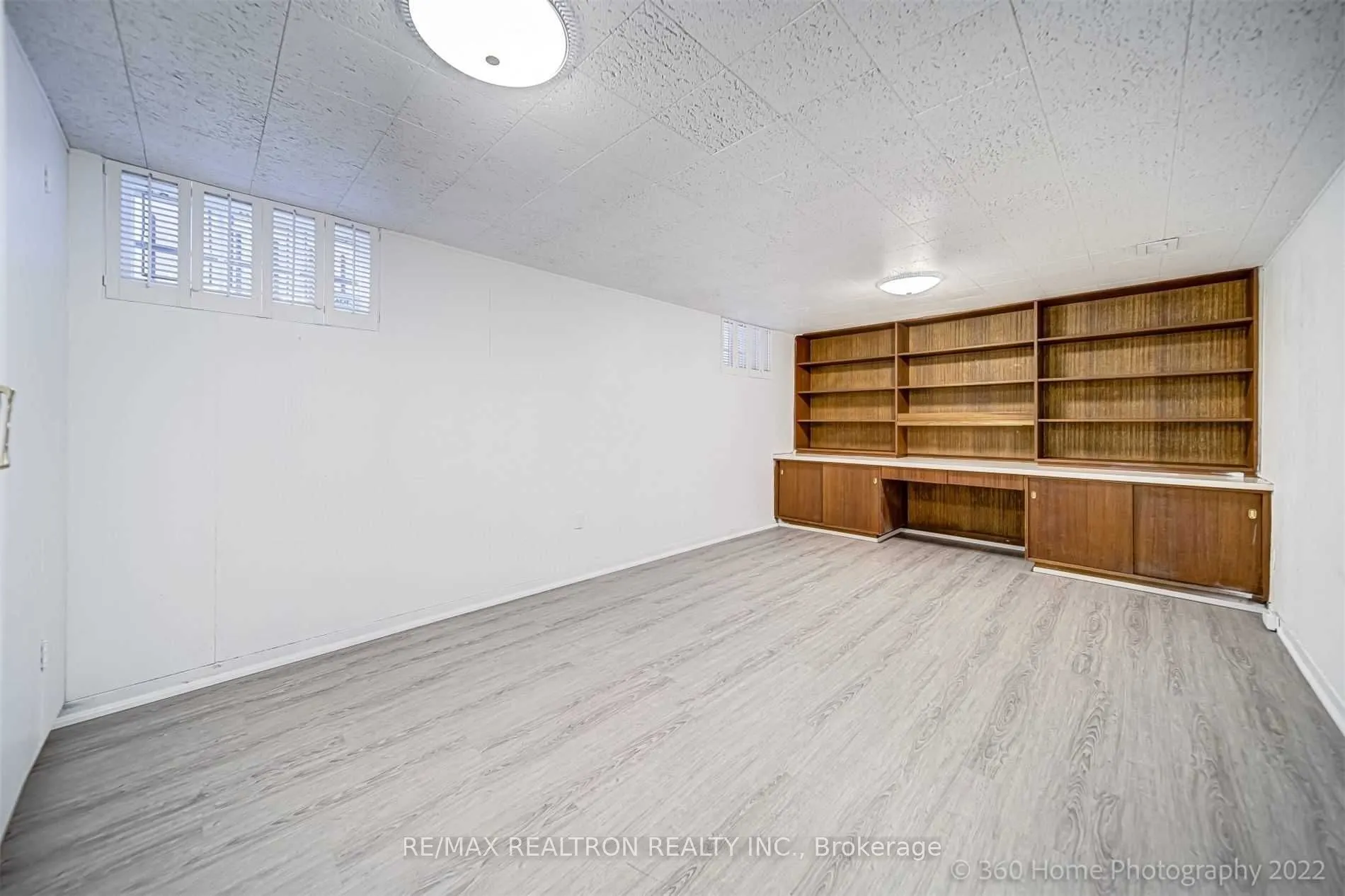 6 Shelborne Avenue
