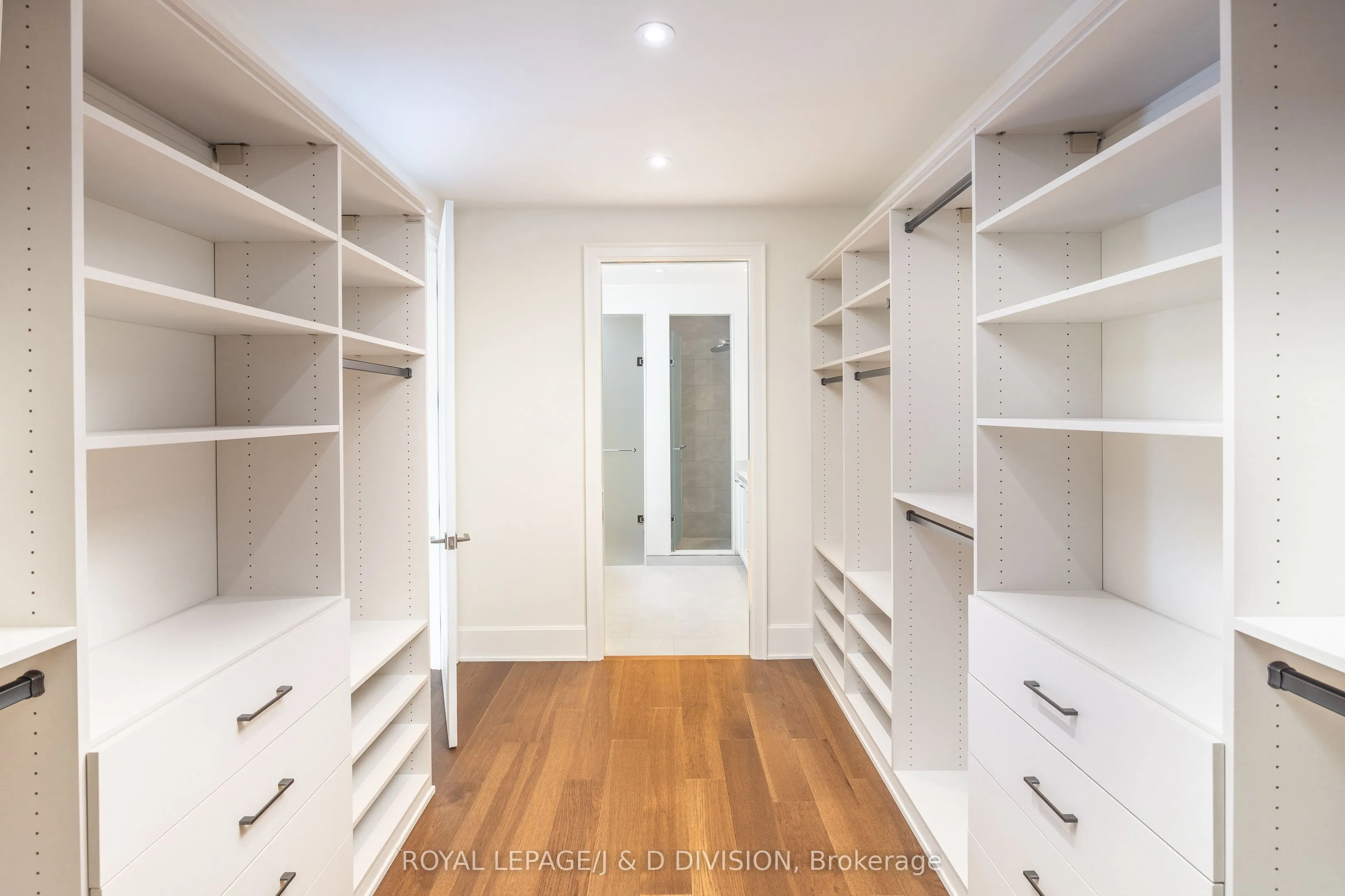 1 Strathgowan Avenue, #801