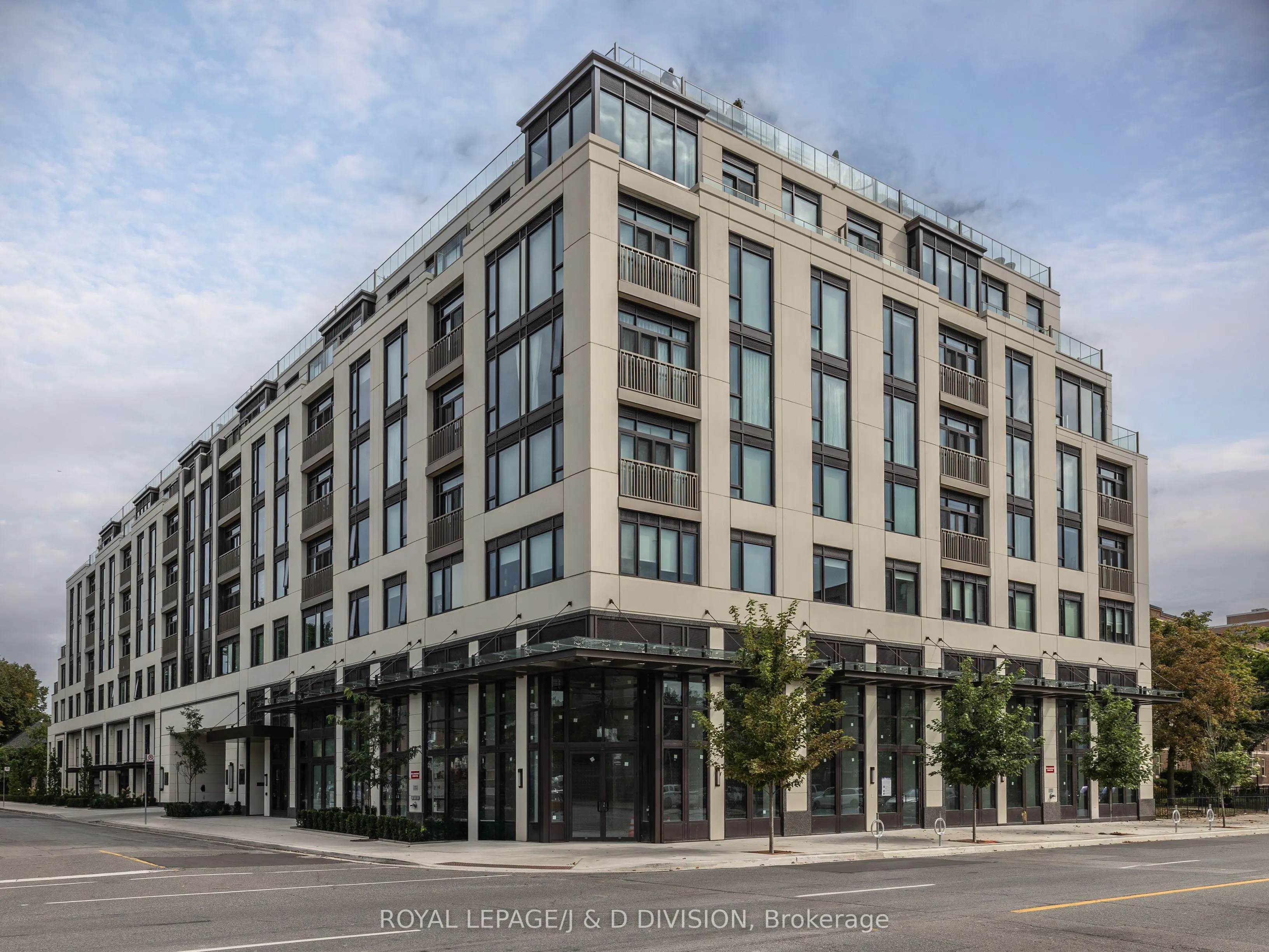 1 Strathgowan Avenue, #801