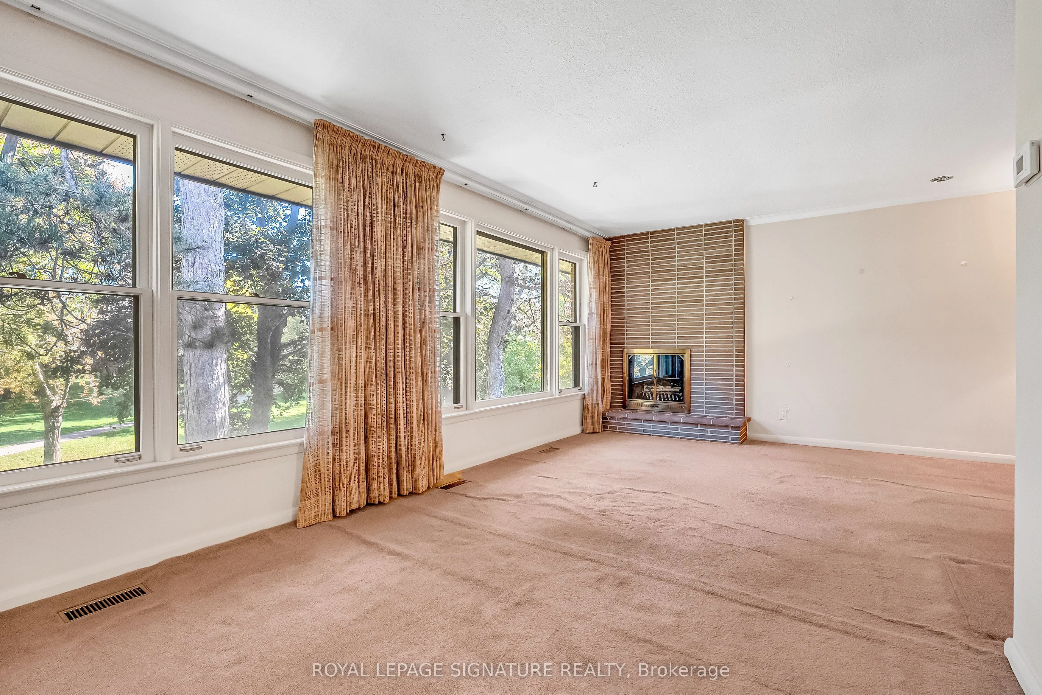 24 Hockley Place