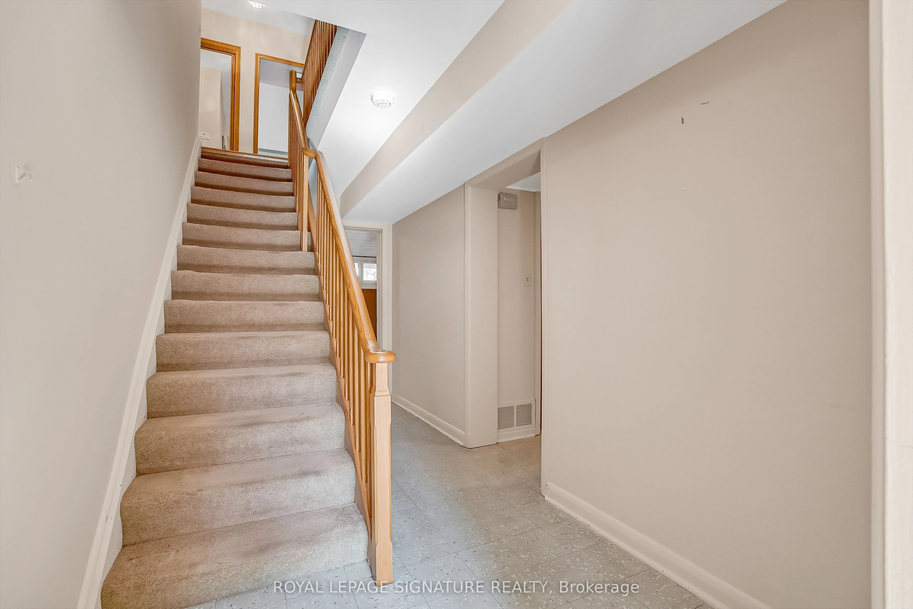 24 Hockley Place